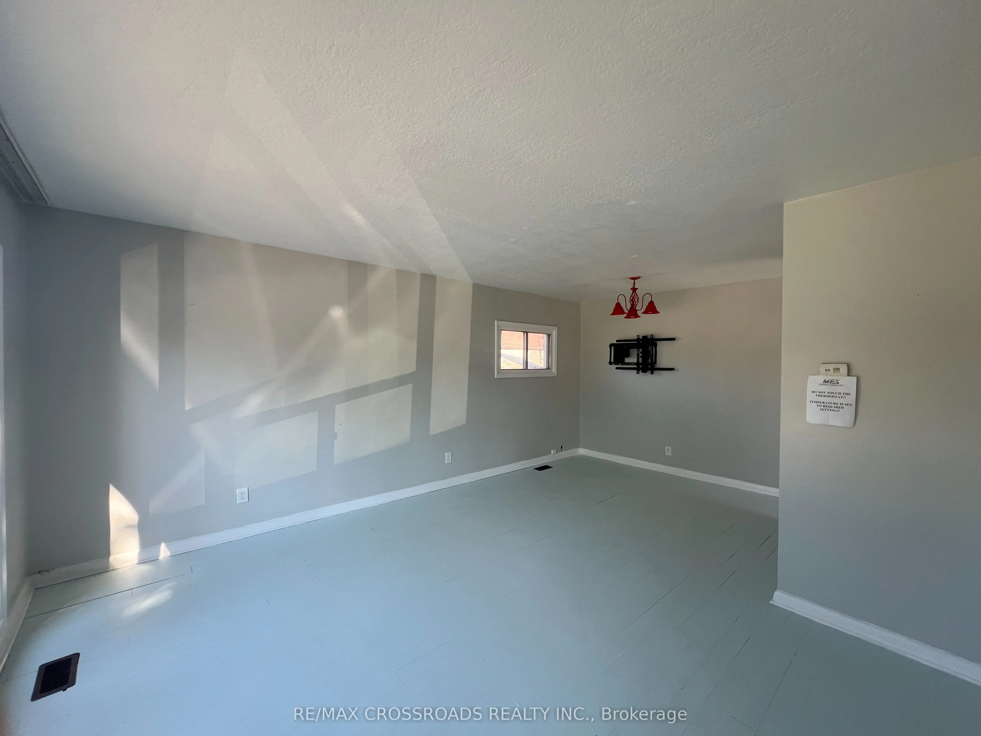 6 Seminole Avenue