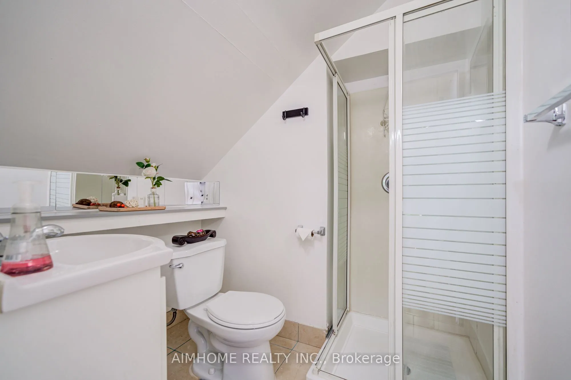 5 Macey Avenue
