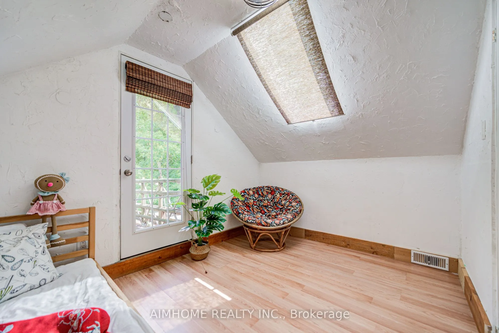 5 Macey Avenue