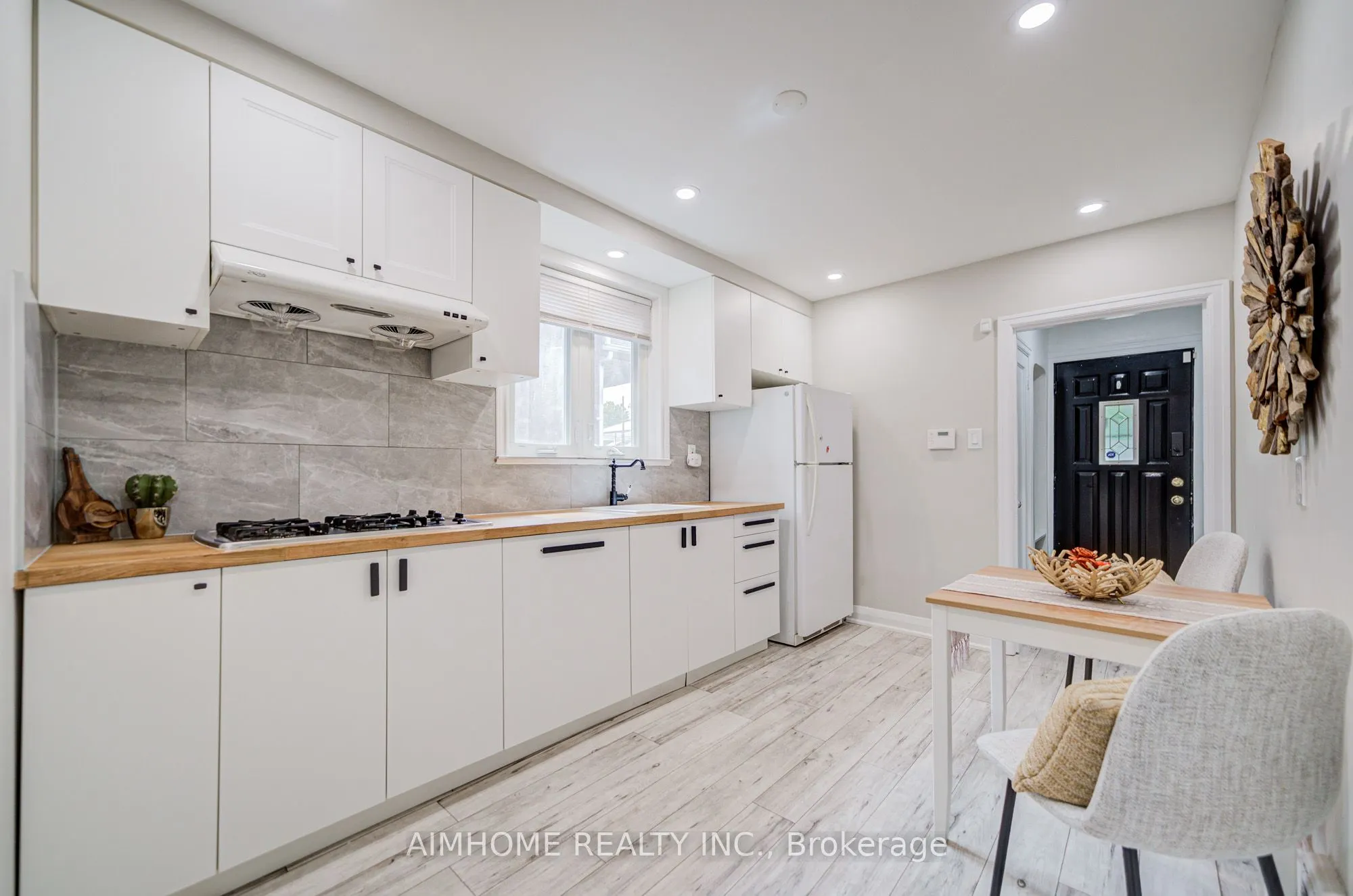 5 Macey Avenue