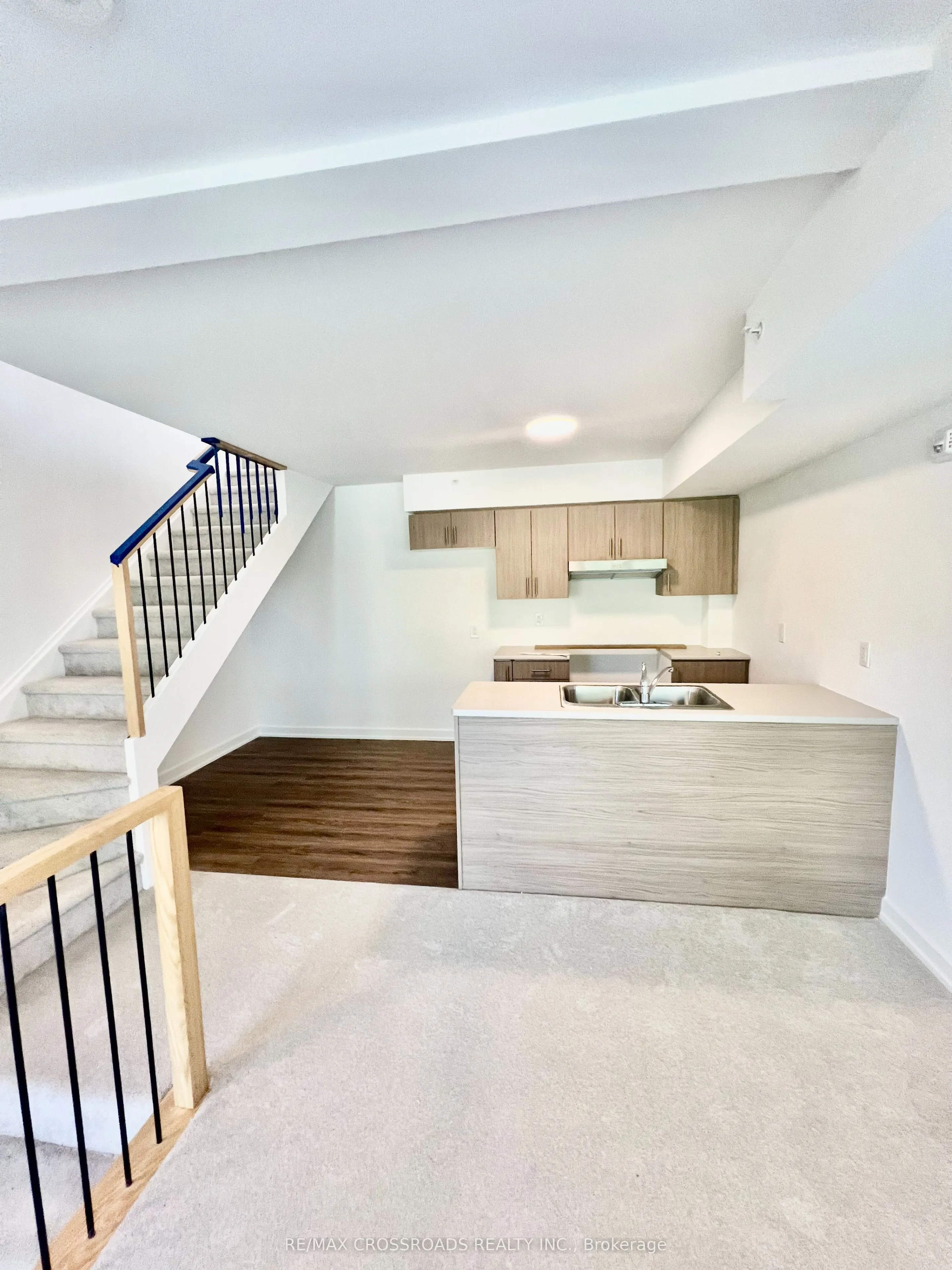 400 Mary Street E, #30