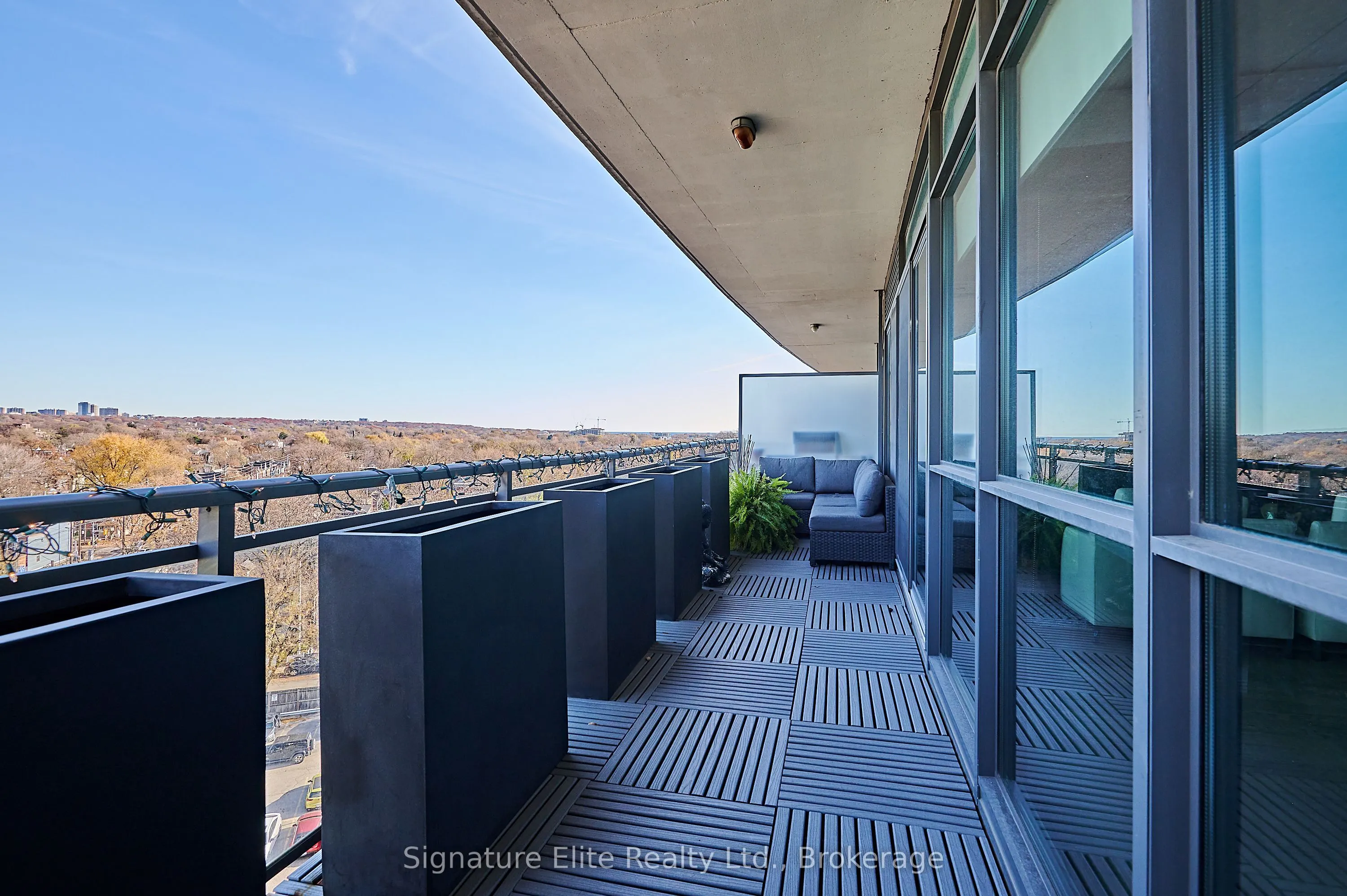 319 Carlaw Avenue, #1006