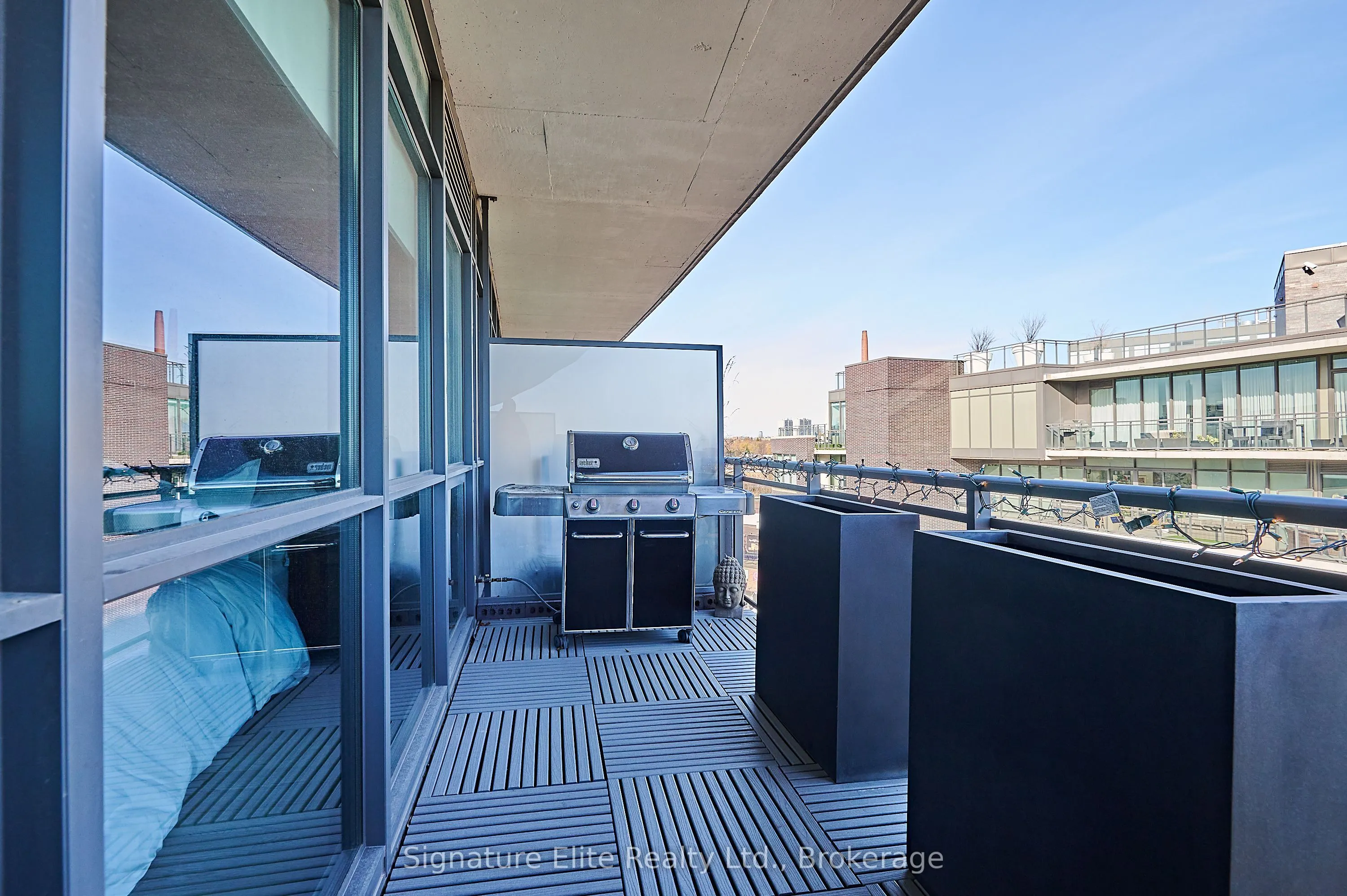 319 Carlaw Avenue, #1006