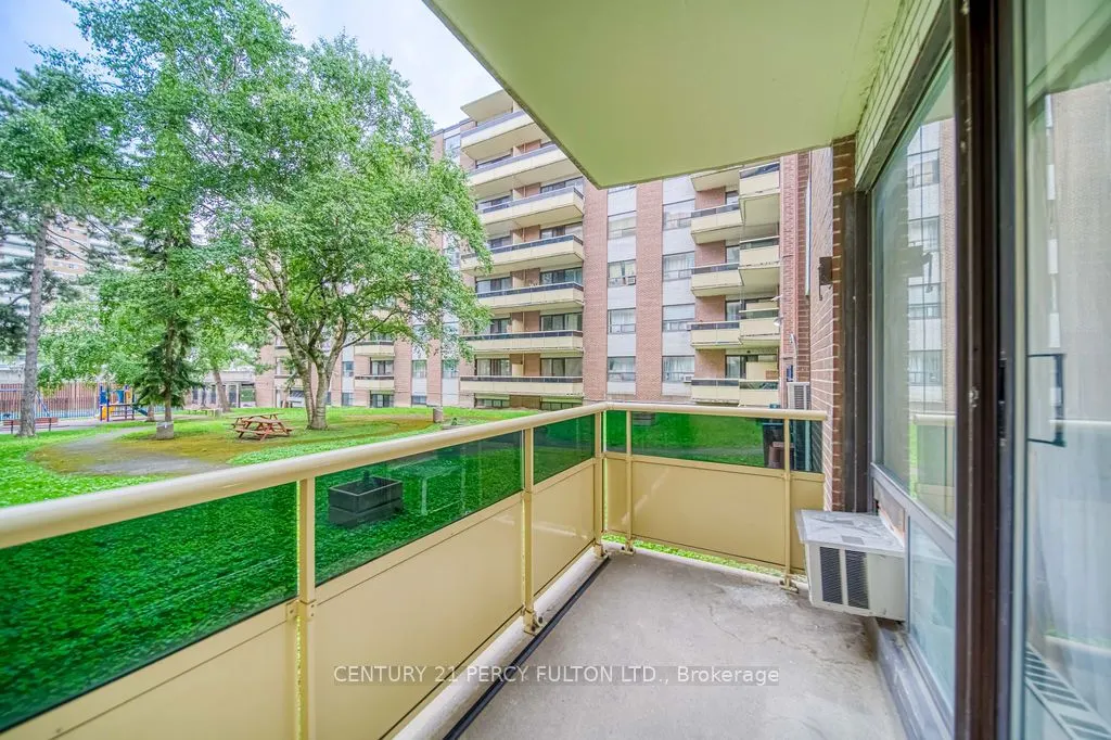 921 Midland Avenue, #101
