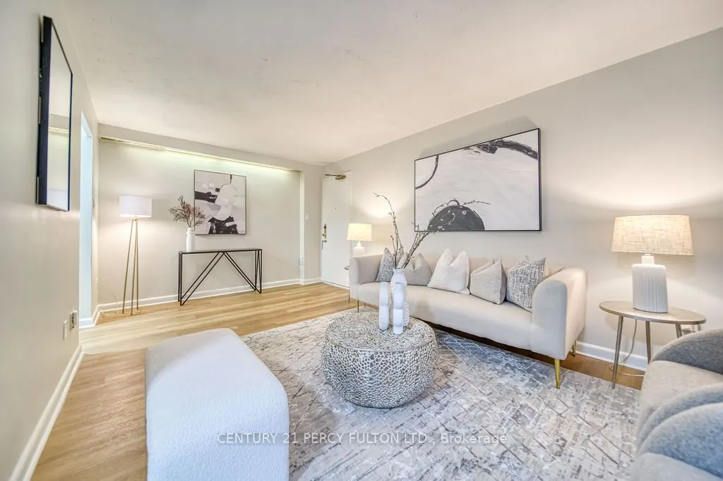 921 Midland Avenue, #101