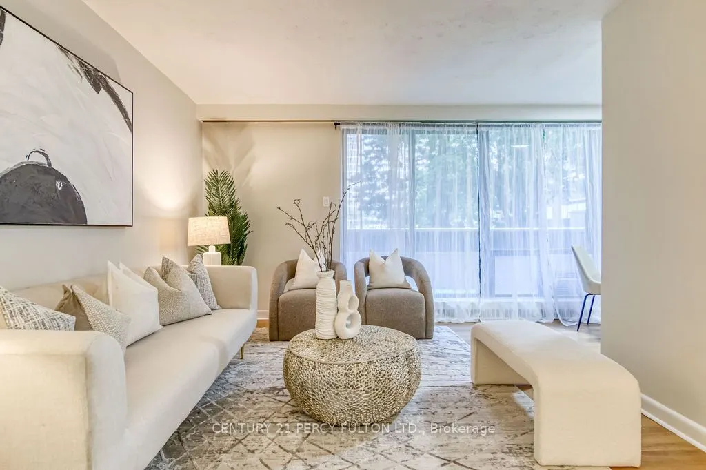921 Midland Avenue, #101