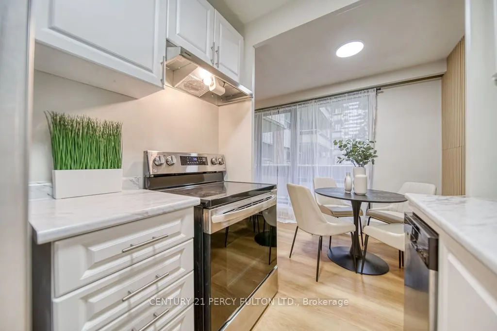 921 Midland Avenue, #101