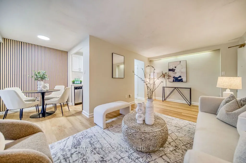 921 Midland Avenue, #101