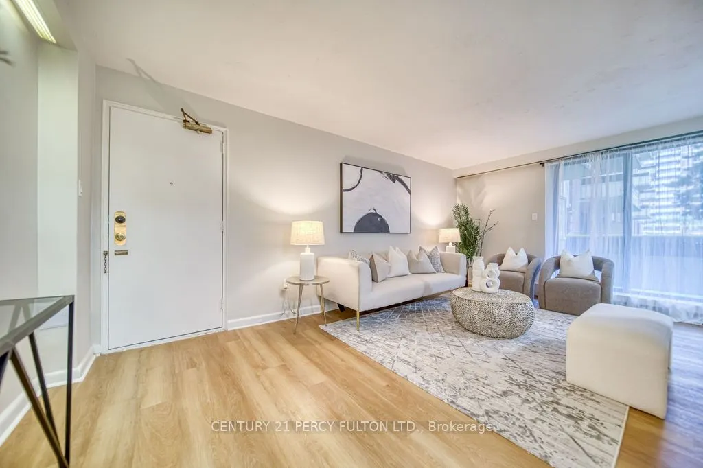 921 Midland Avenue, #101