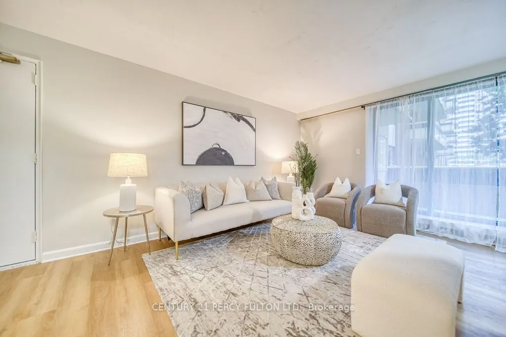 921 Midland Avenue, #101