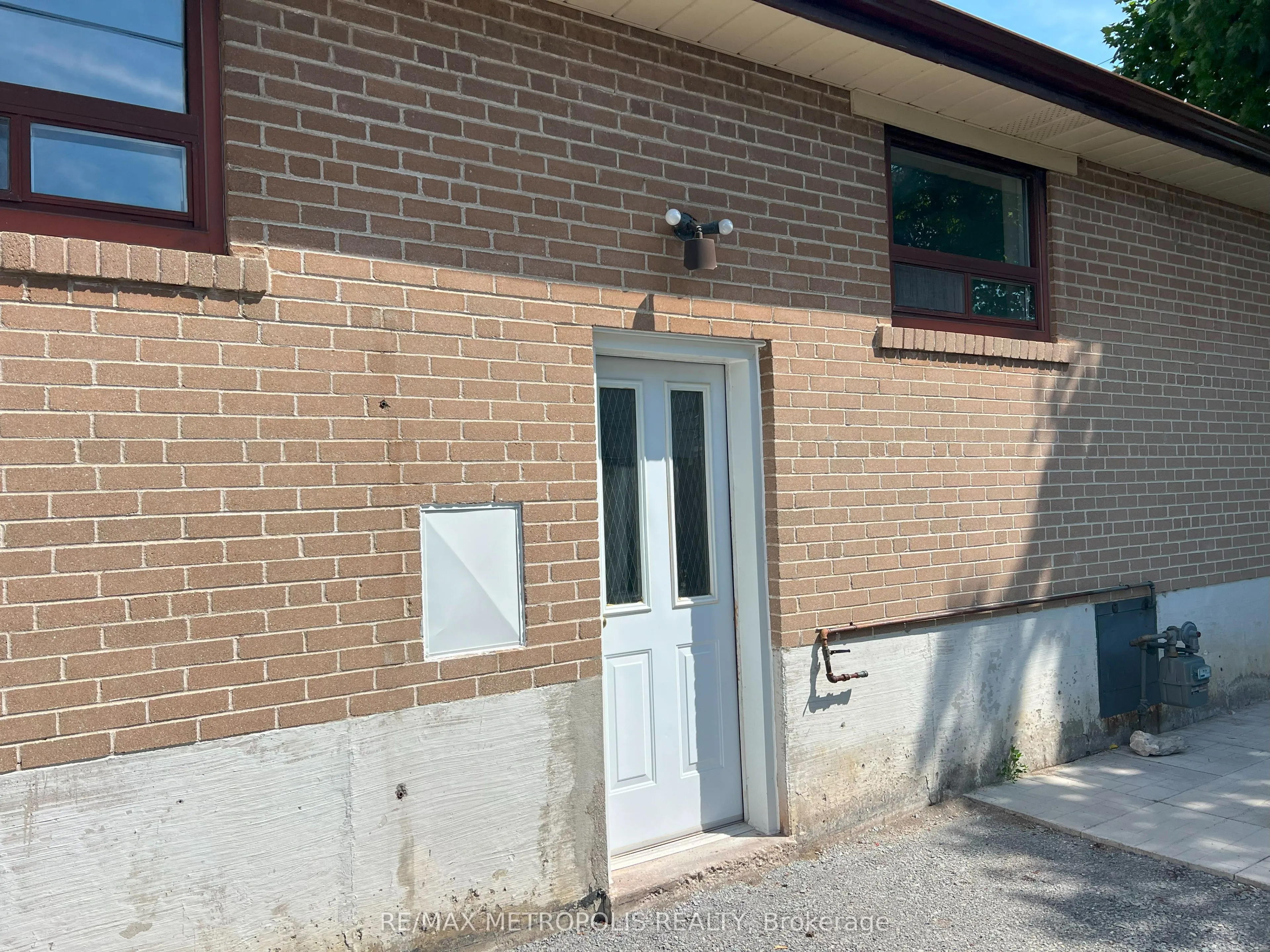 797 Zator Avenue, #Basement