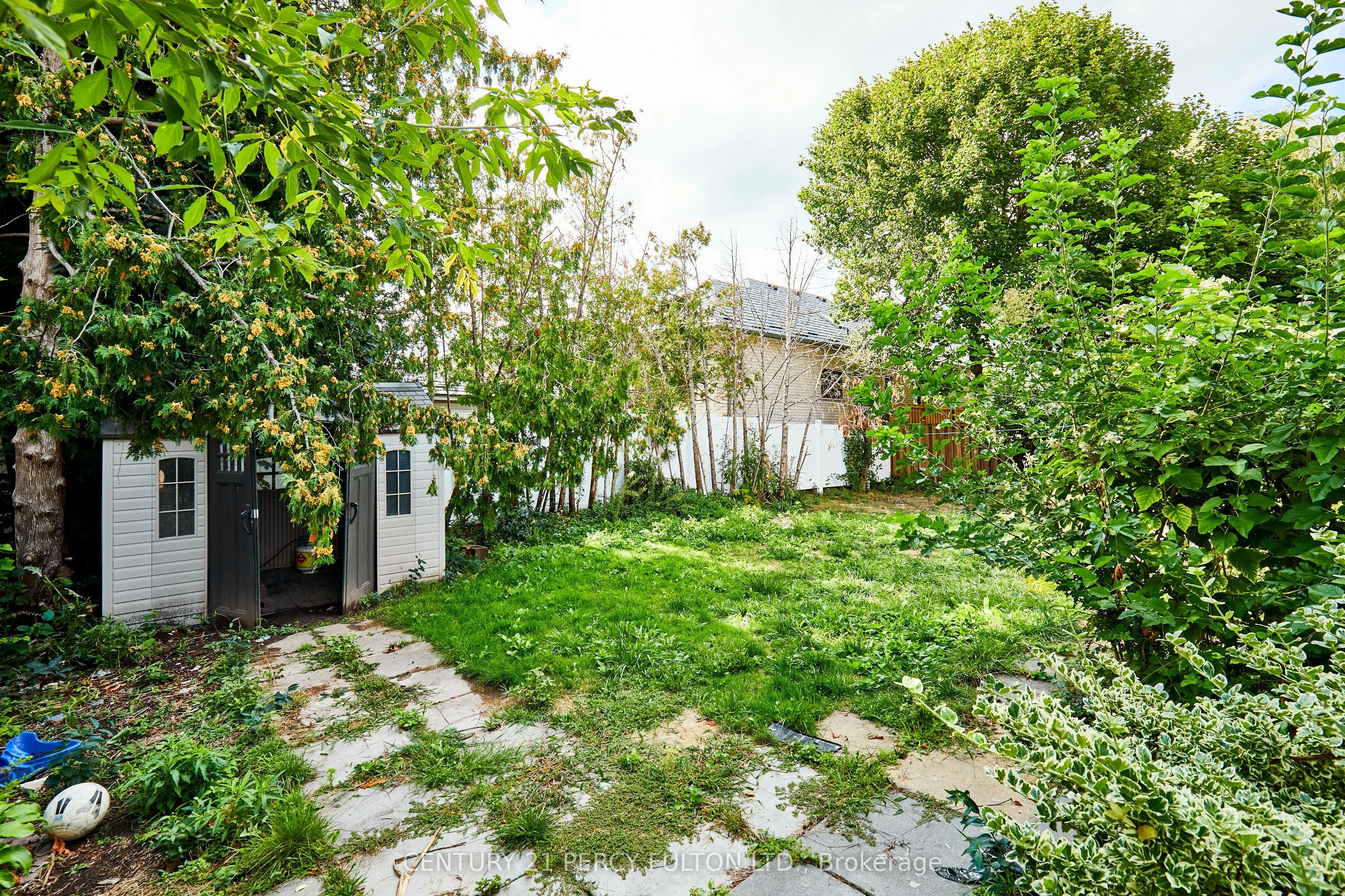 132 Old Harwood Avenue