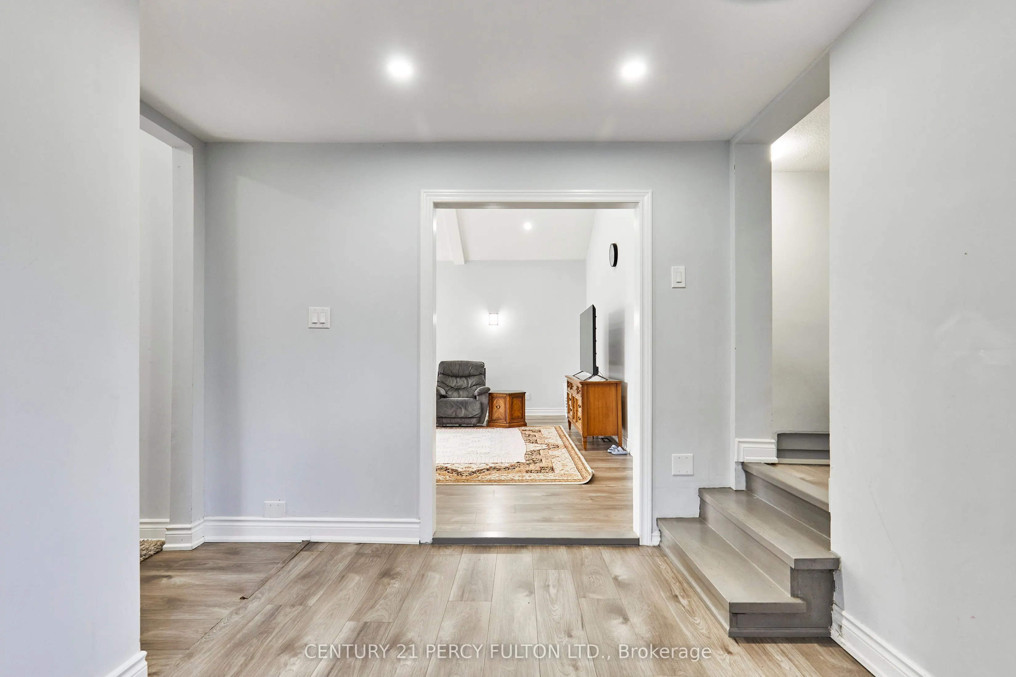 132 Old Harwood Avenue