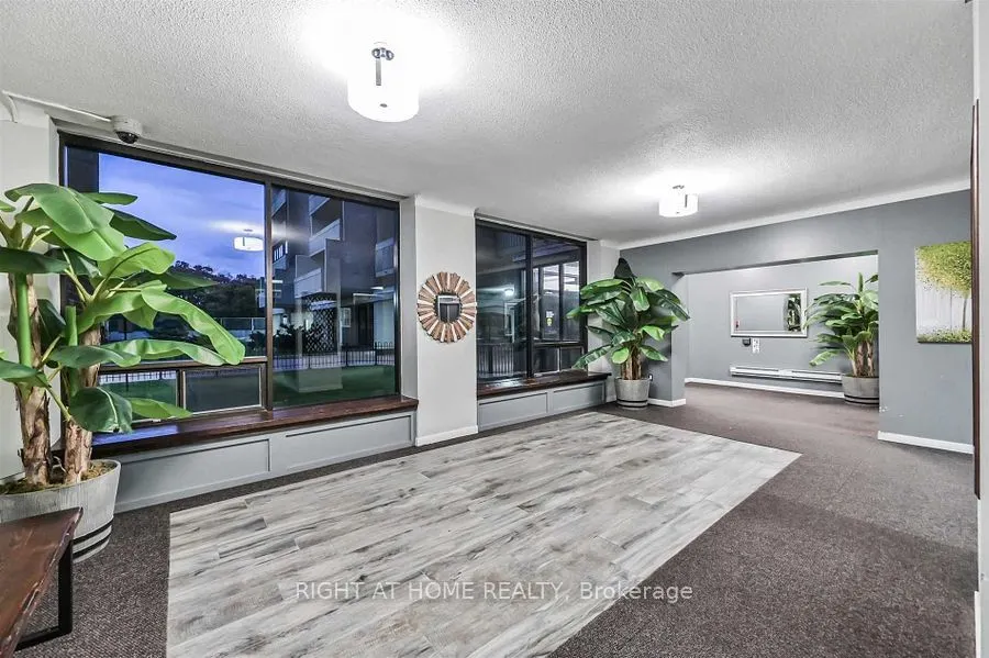 5 Massey Square, #717