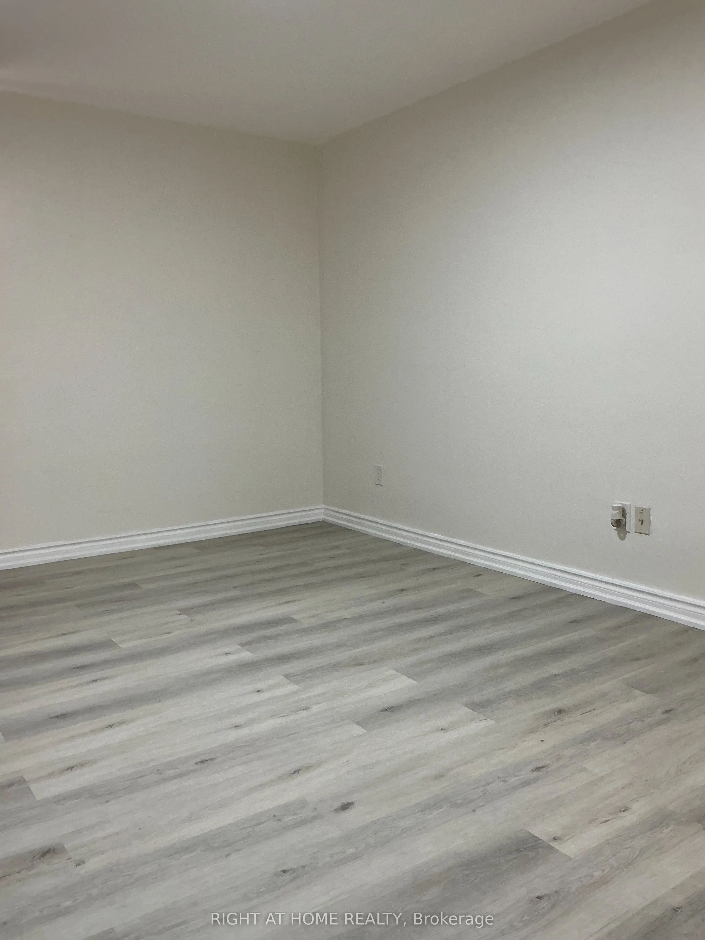 5 Massey Square, #717