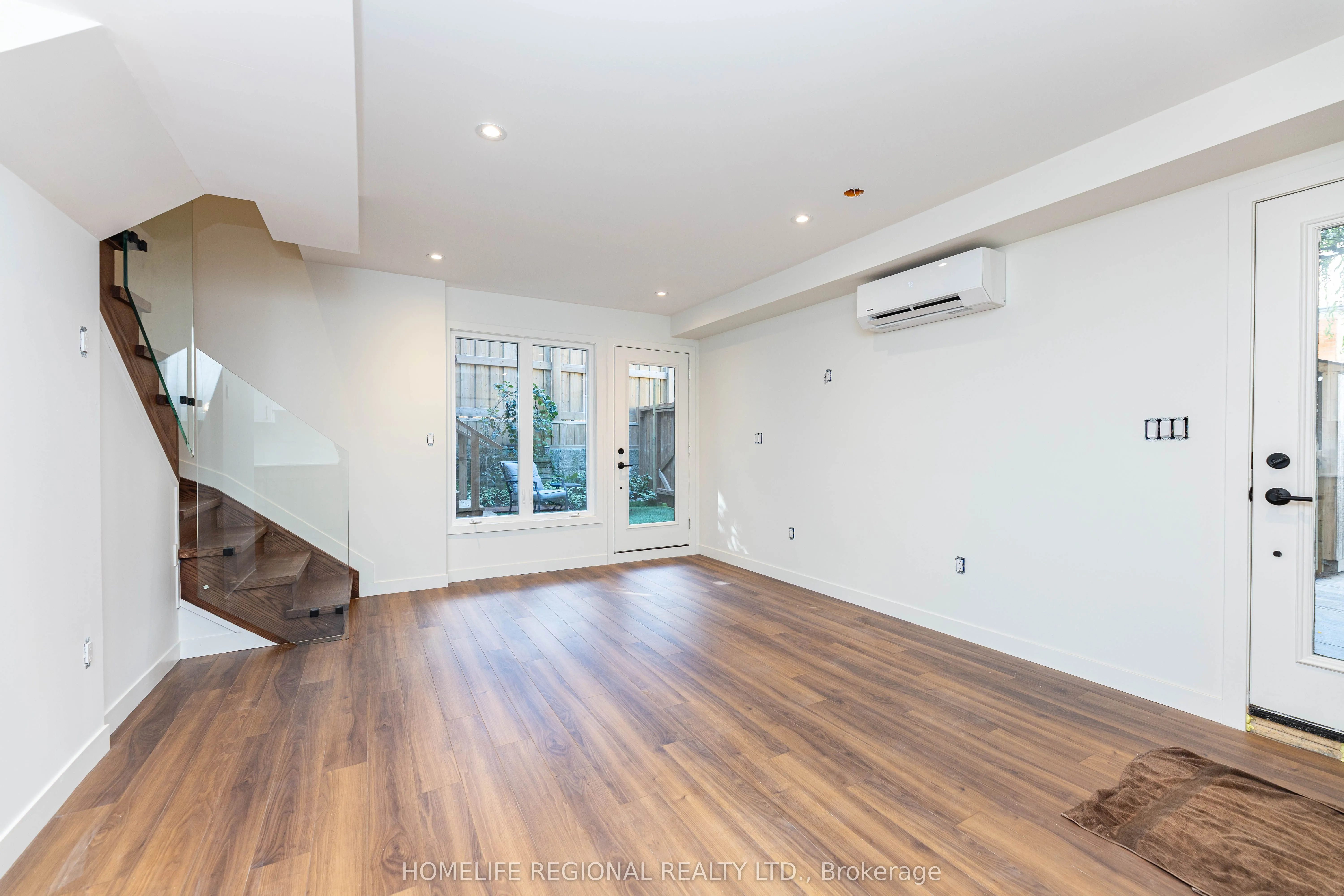 5 Edgewood Gardens, #Garden Suite
