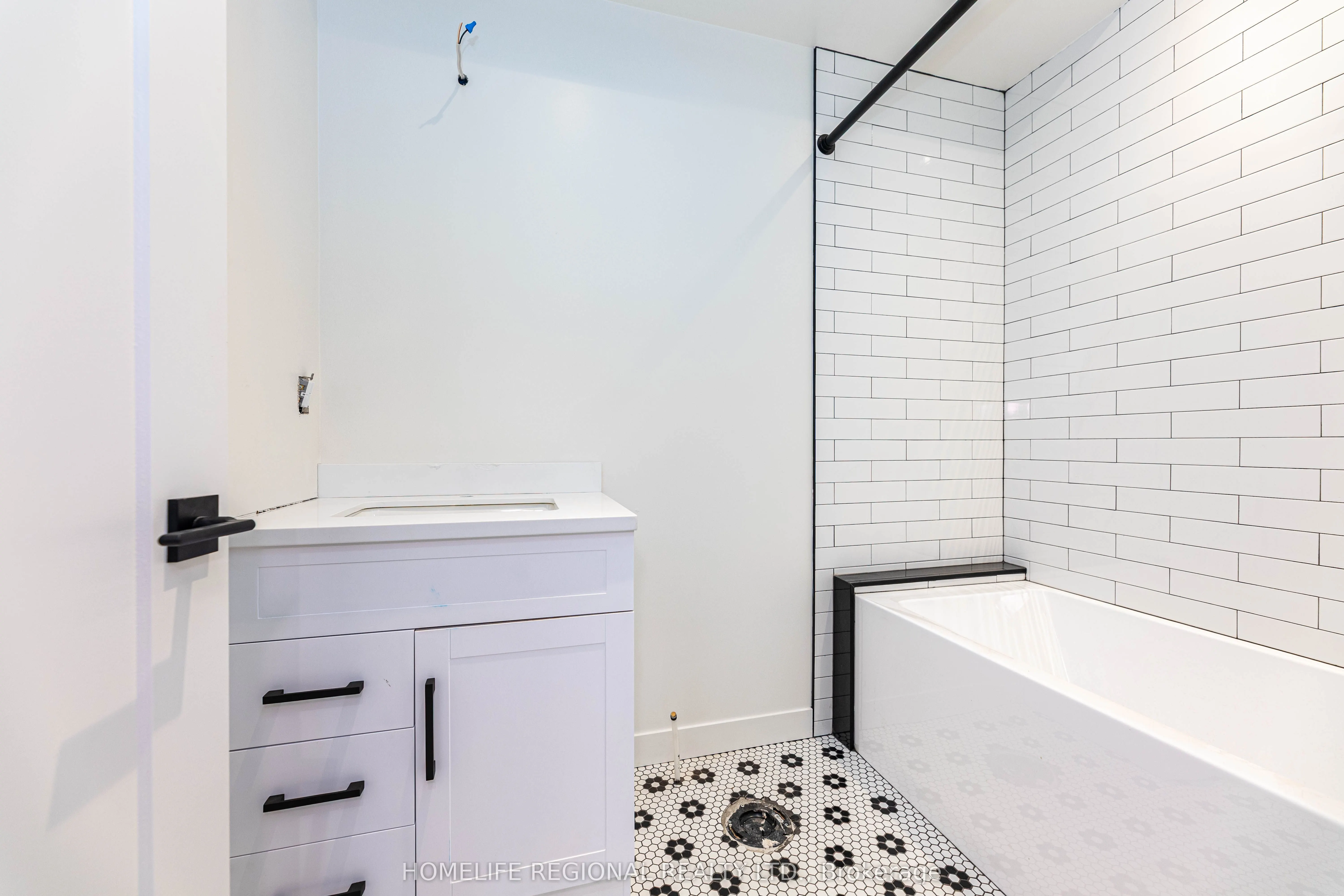 5 Edgewood Gardens, #Garden Suite