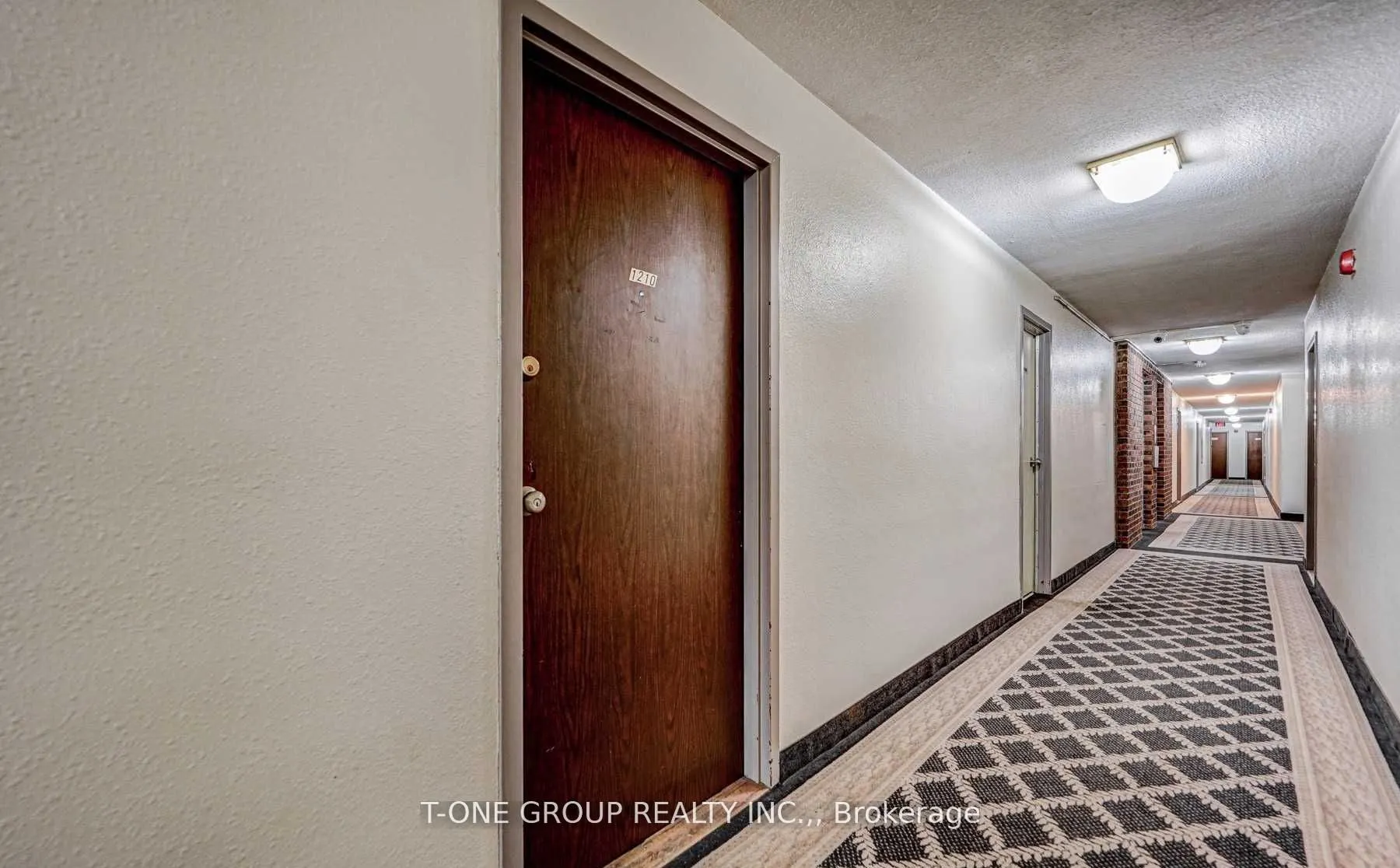 270 Palmdale Drive, #610