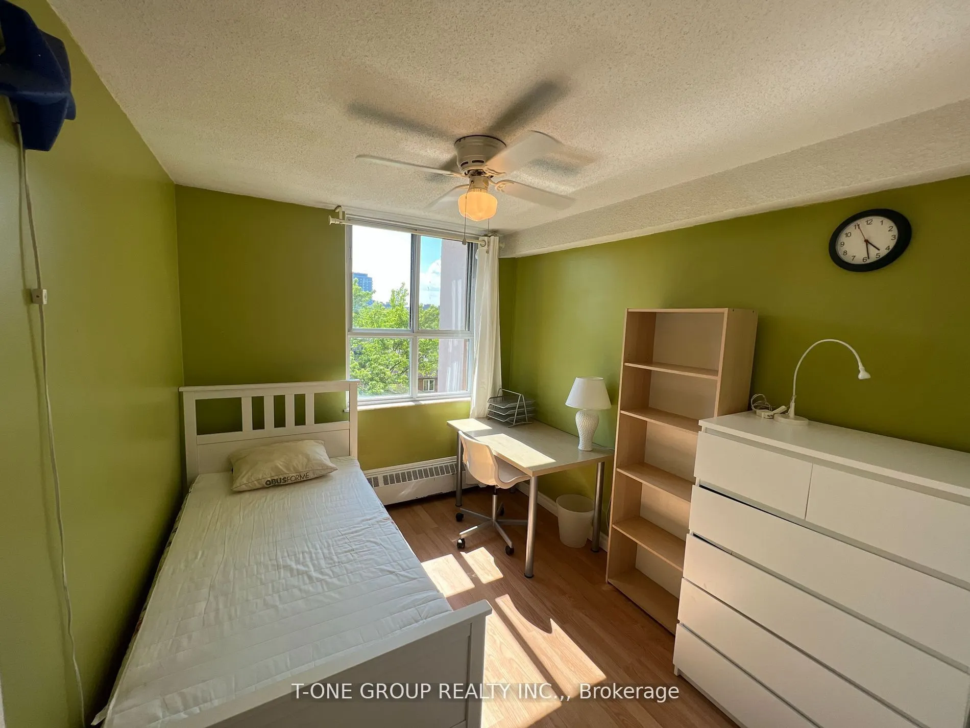 270 Palmdale Drive, #610