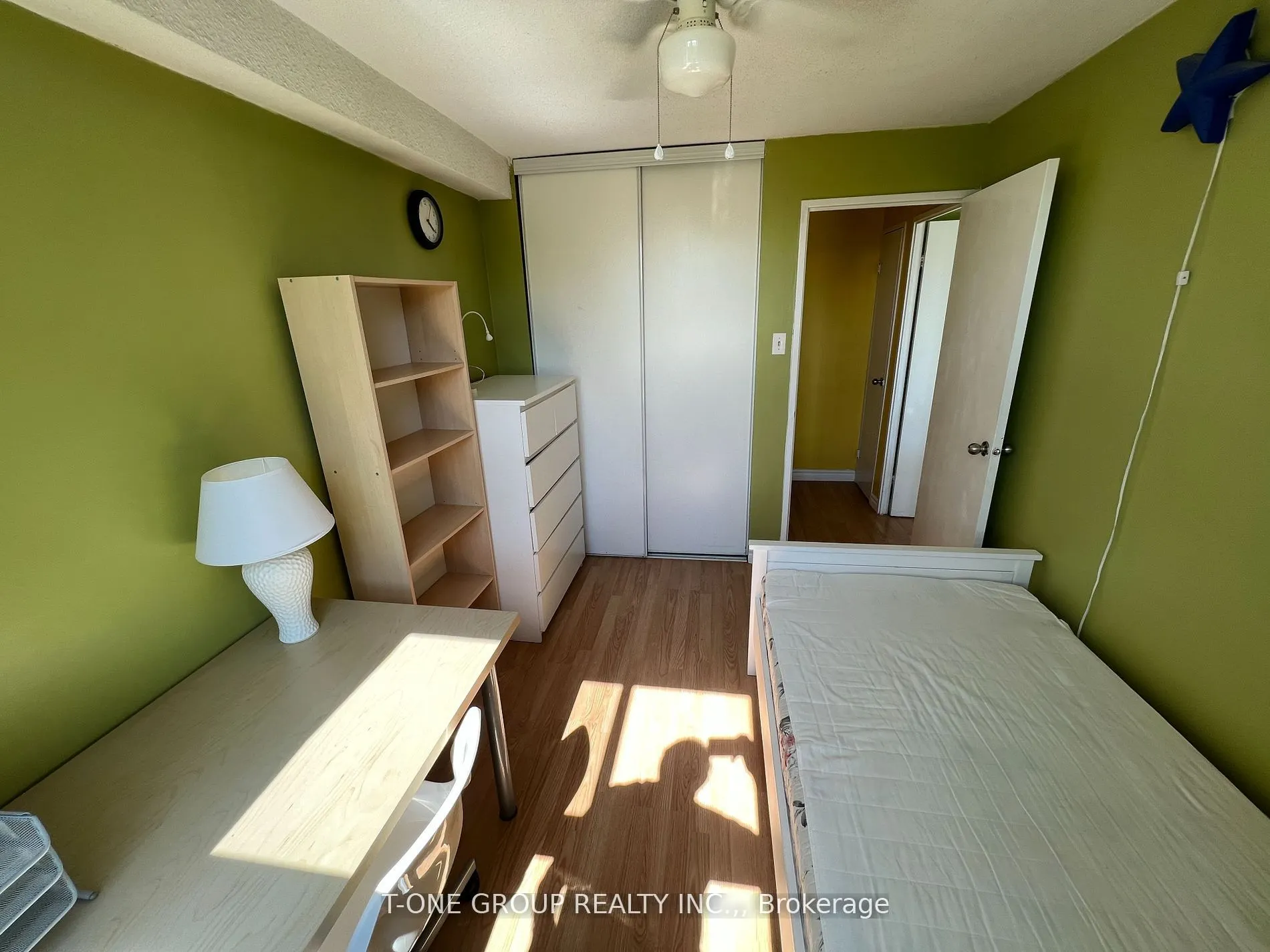 270 Palmdale Drive, #610
