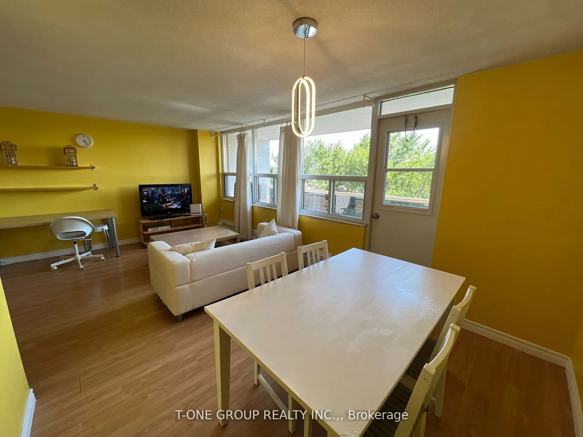 270 Palmdale Drive, #610