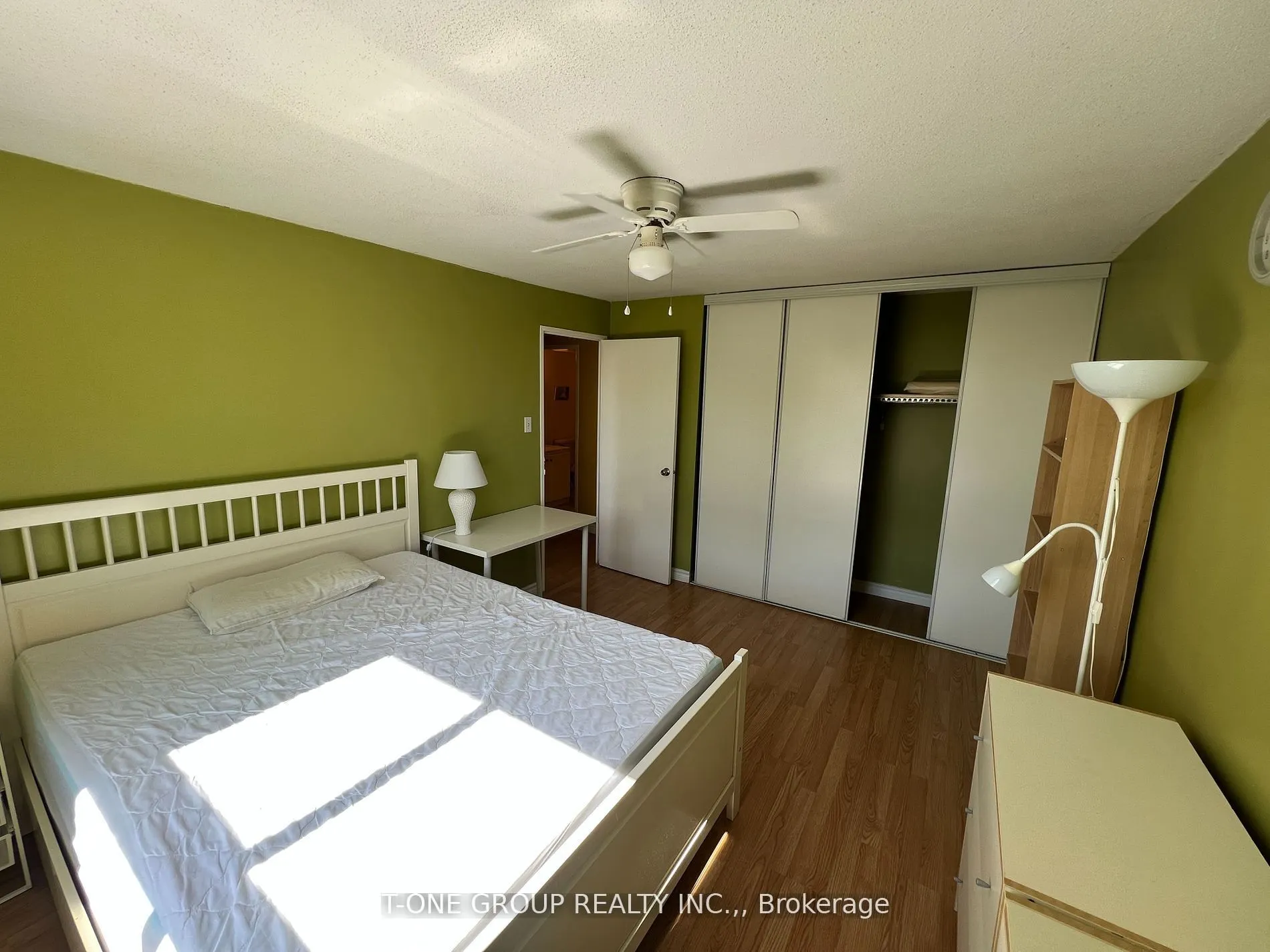 270 Palmdale Drive, #610
