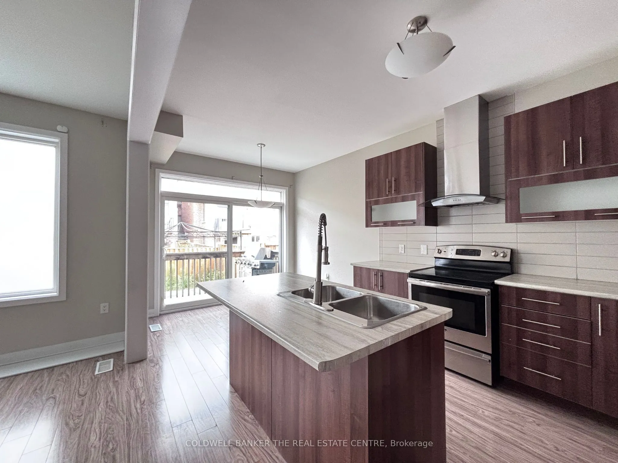 118 Vanier Street