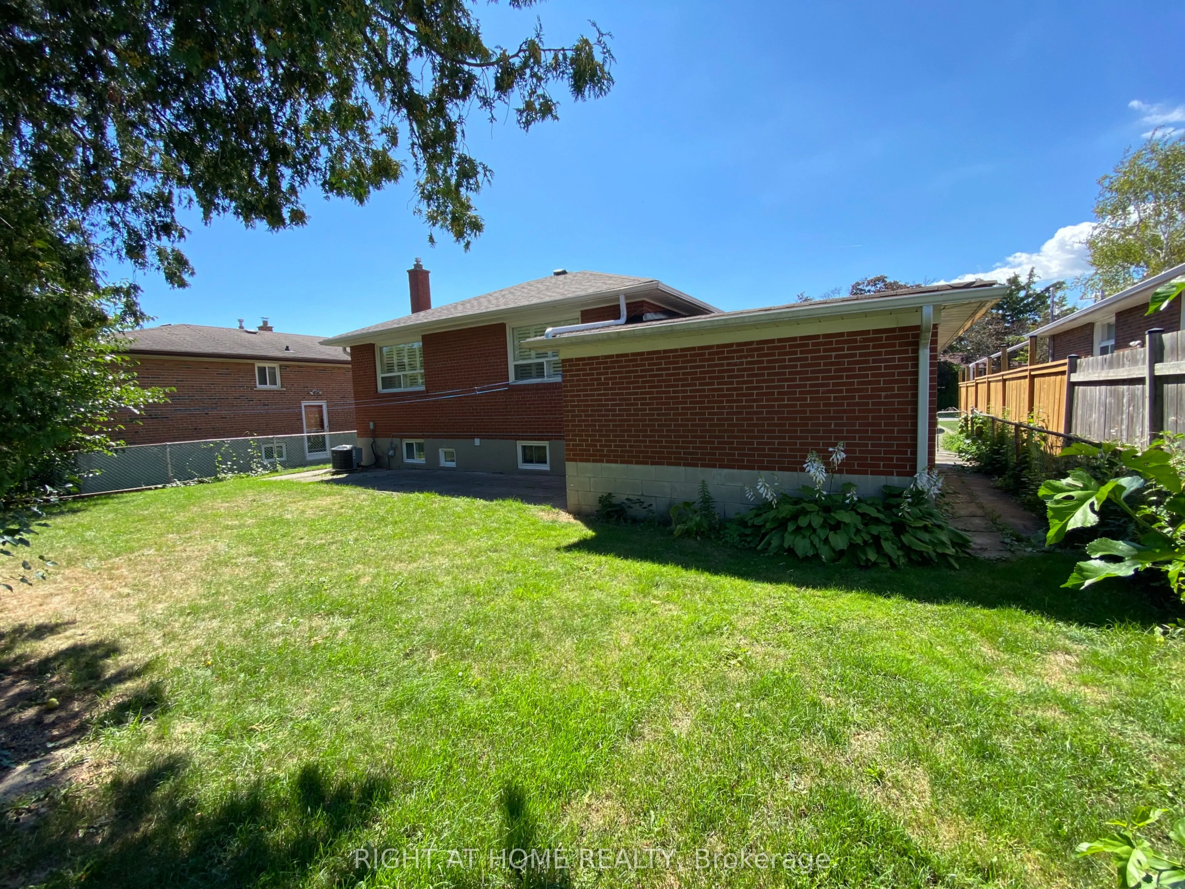 37 Gooderham Drive, #Upper