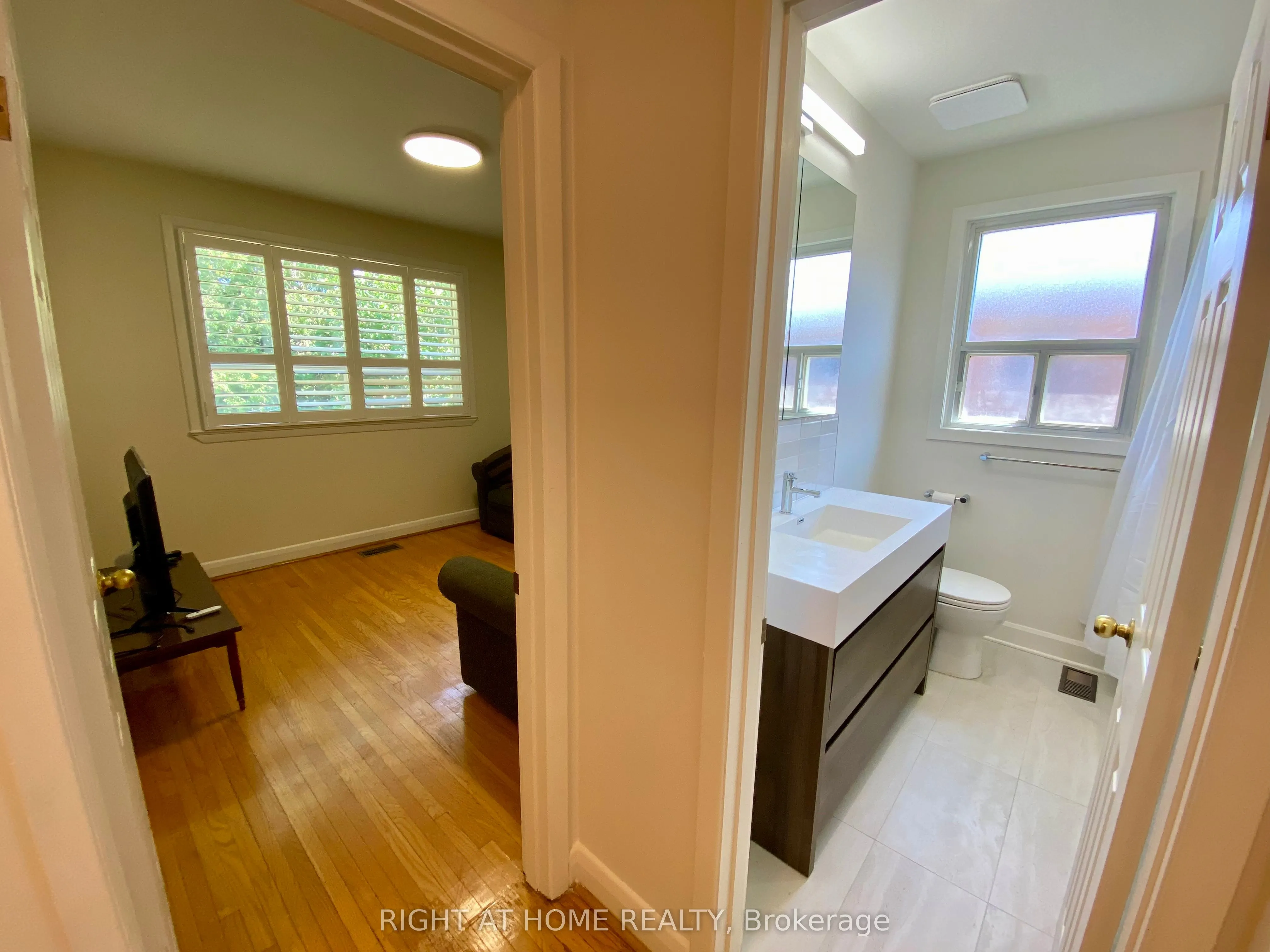 37 Gooderham Drive, #Upper