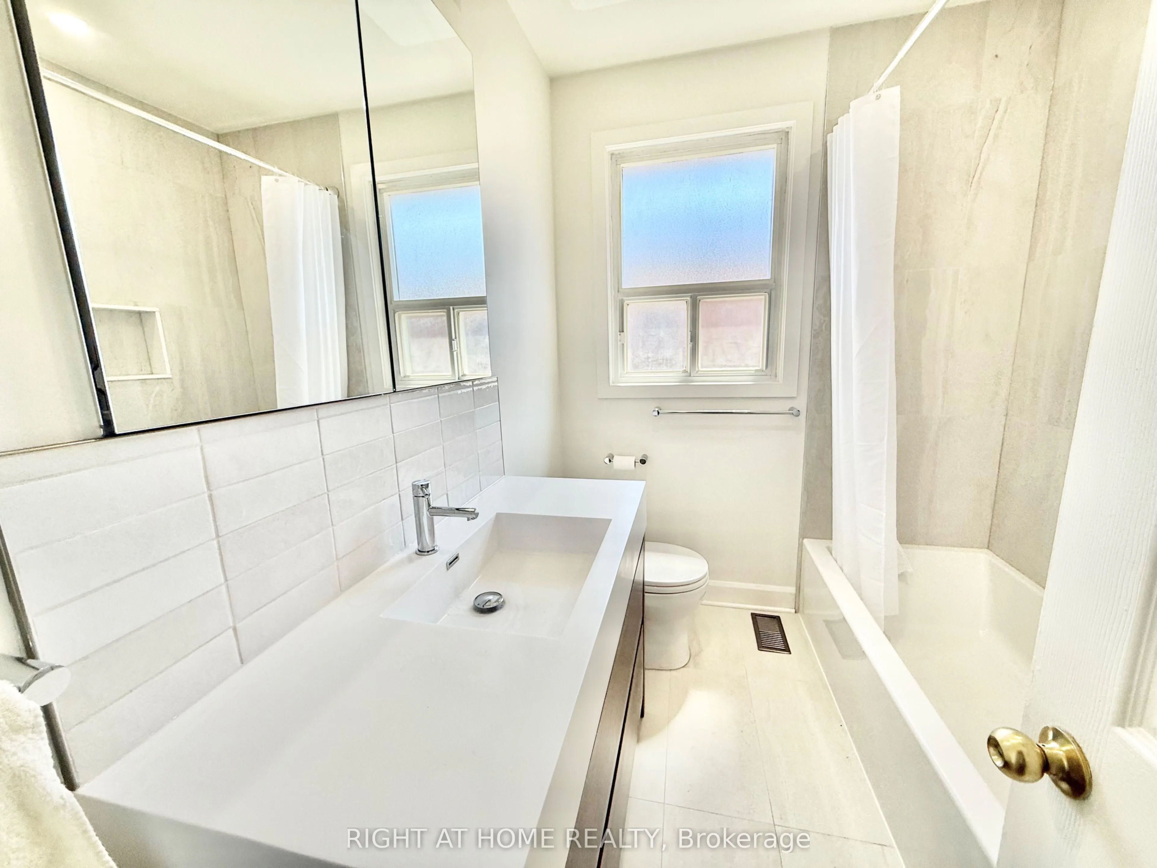 37 Gooderham Drive, #Upper