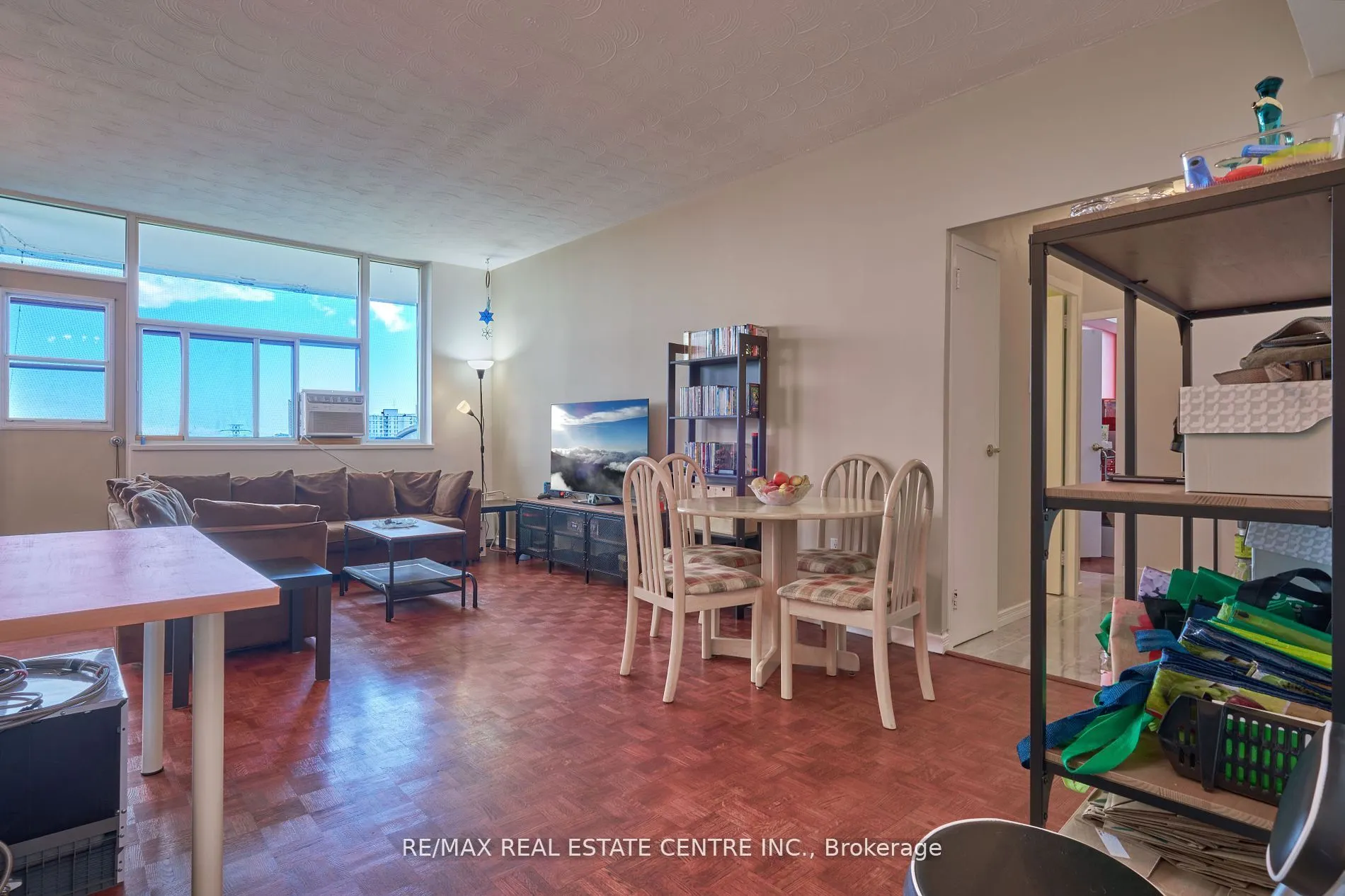 2245 Eglinton Avenue E, #1010