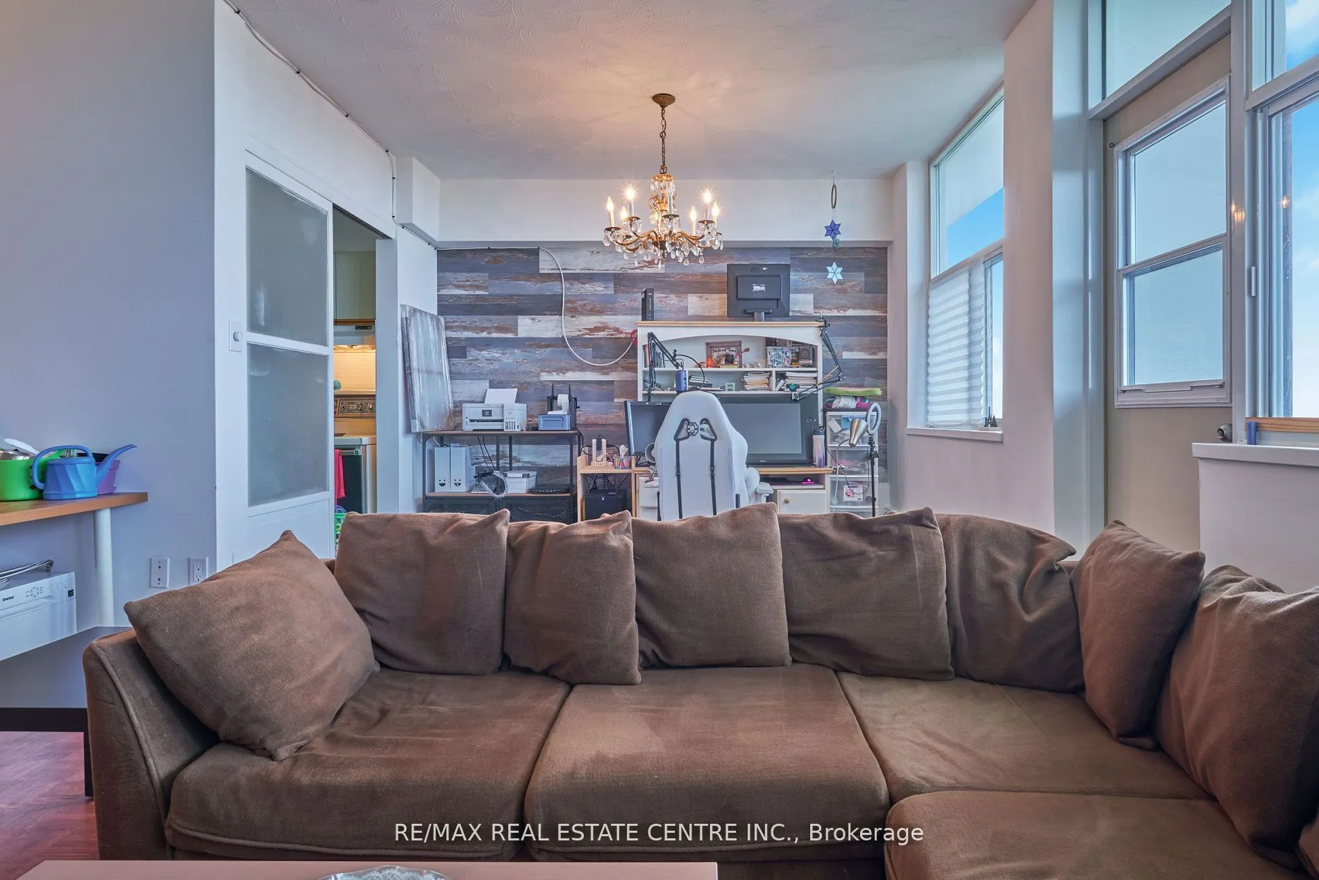 2245 Eglinton Avenue E, #1010