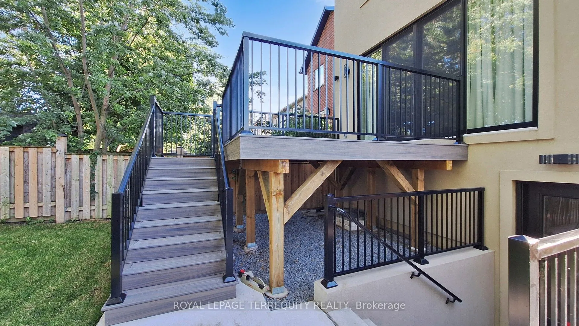 819 Fairview Avenue