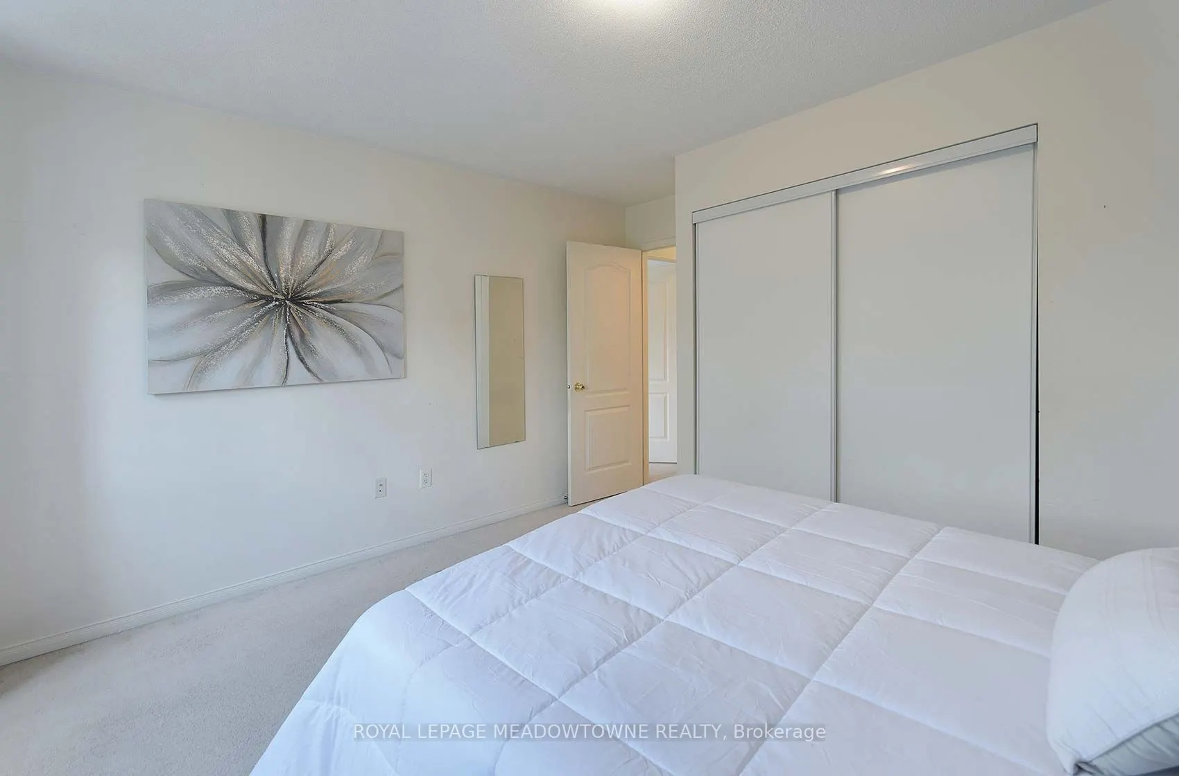 28 Norland Circle