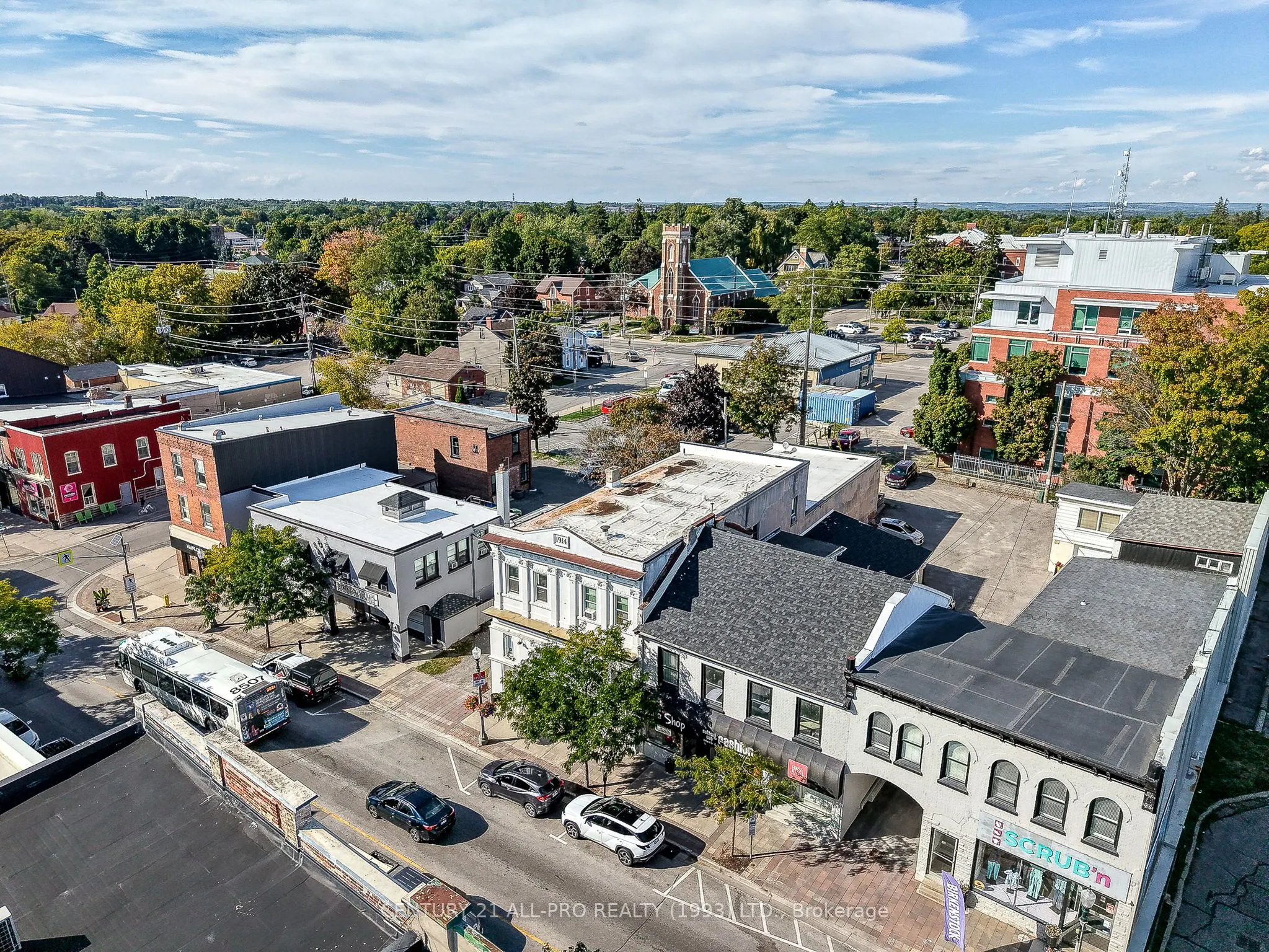 34 King Street W