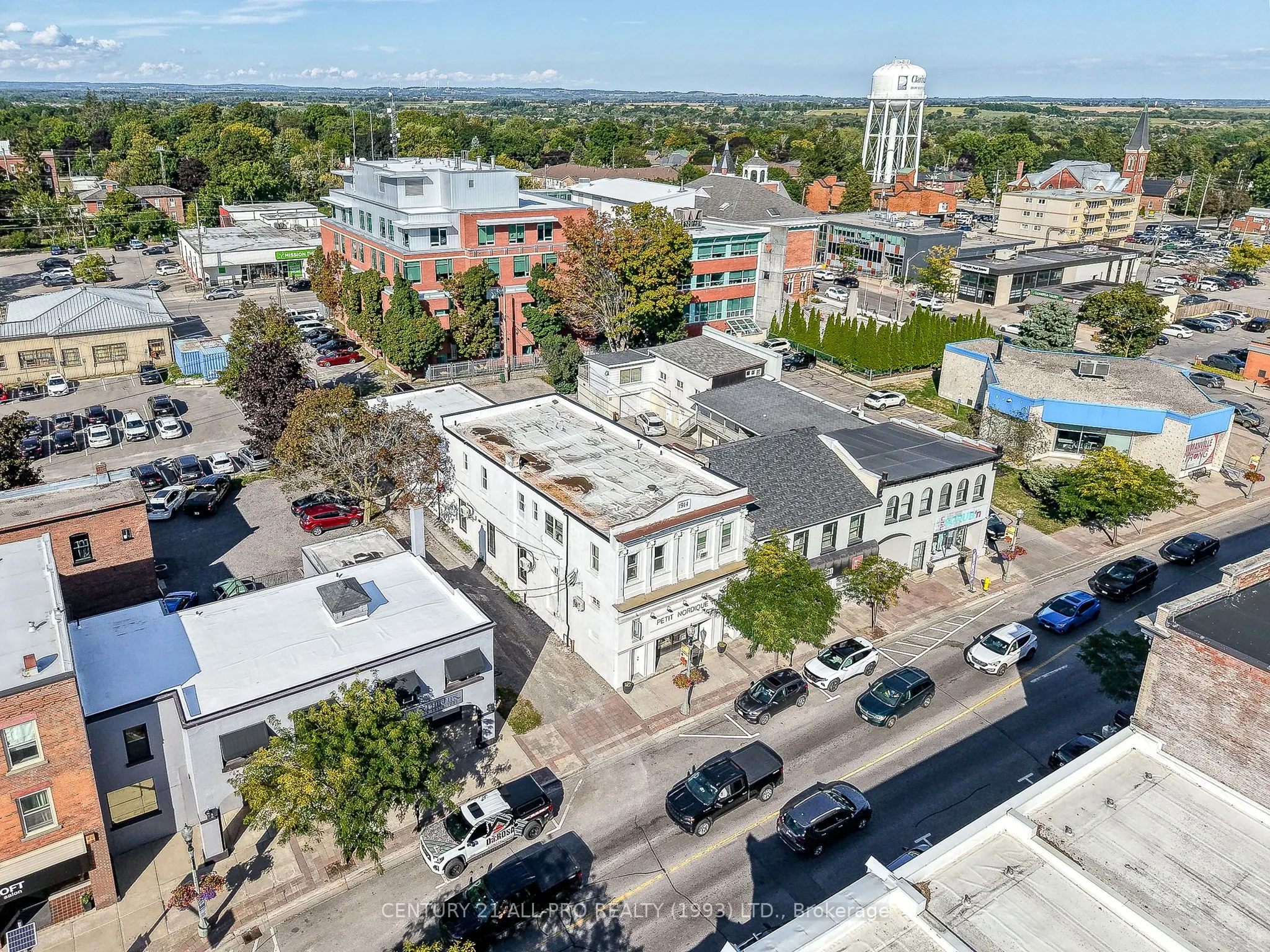 34 King Street W