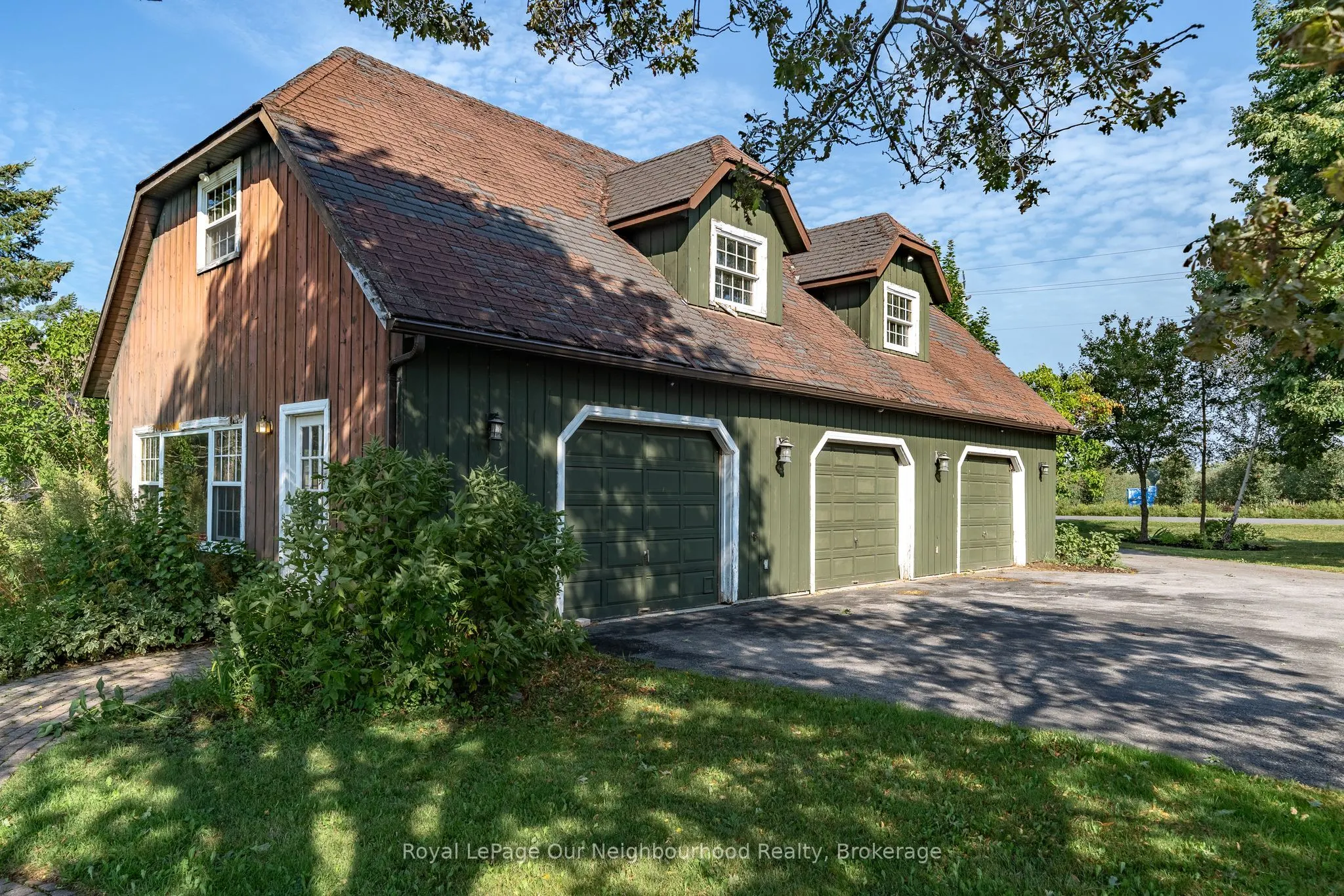 3741 LAKESHORE Road E