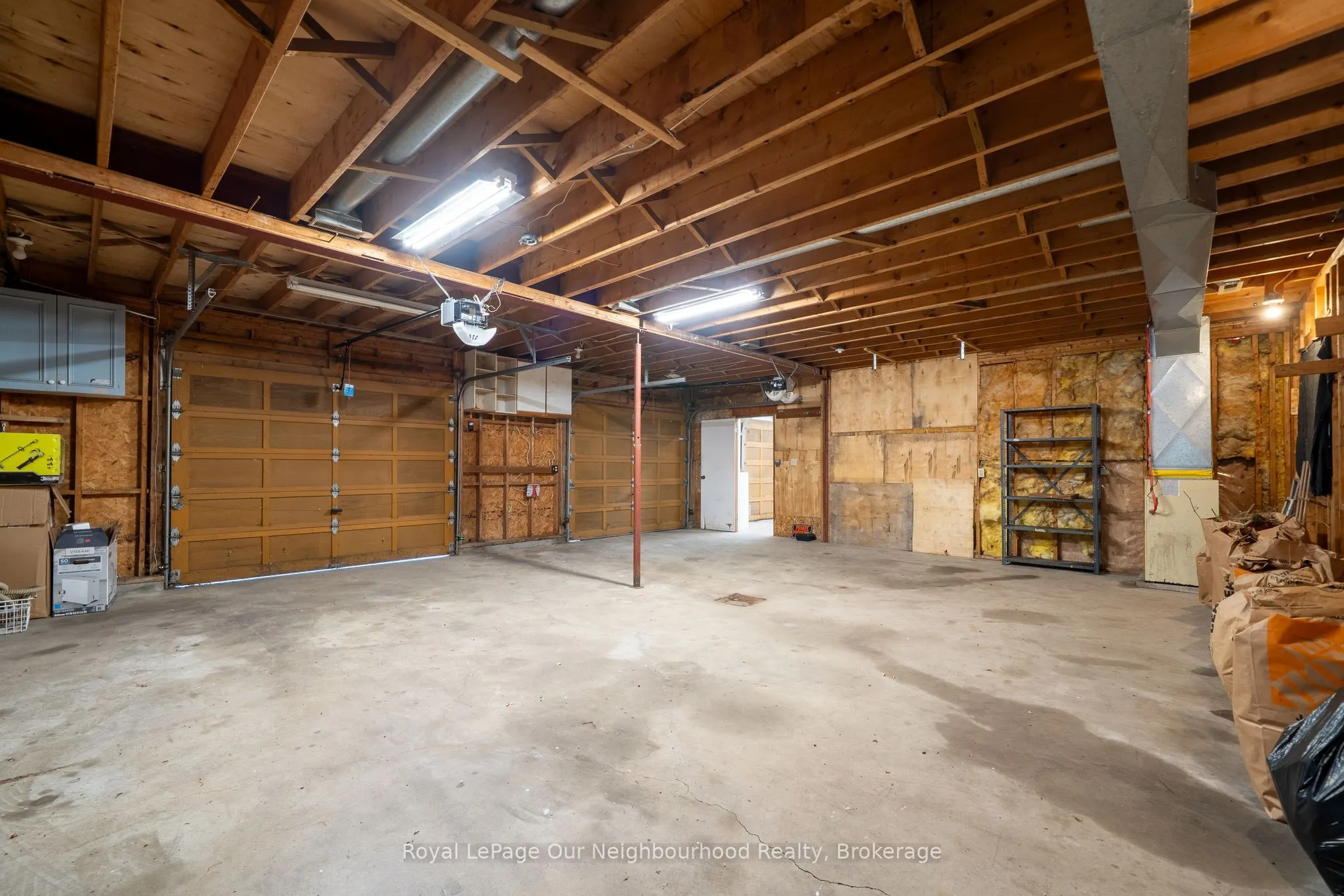 3741 LAKESHORE Road E