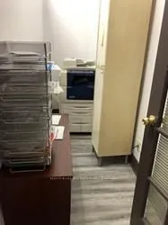 80 Corporate Drive, #302-D&E