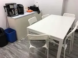 80 Corporate Drive, #302-D&E