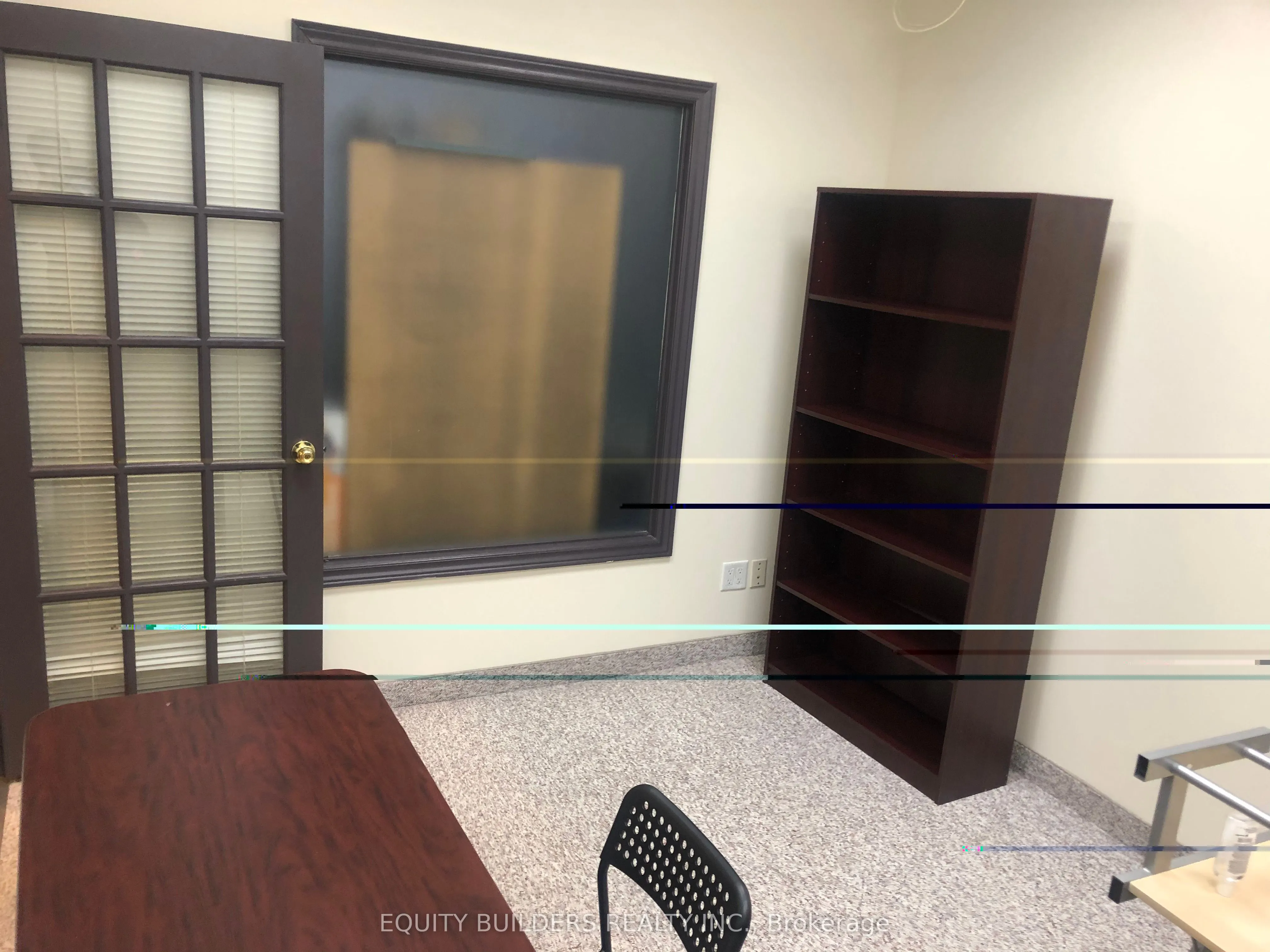 80 Corporate Drive, #302-D&E