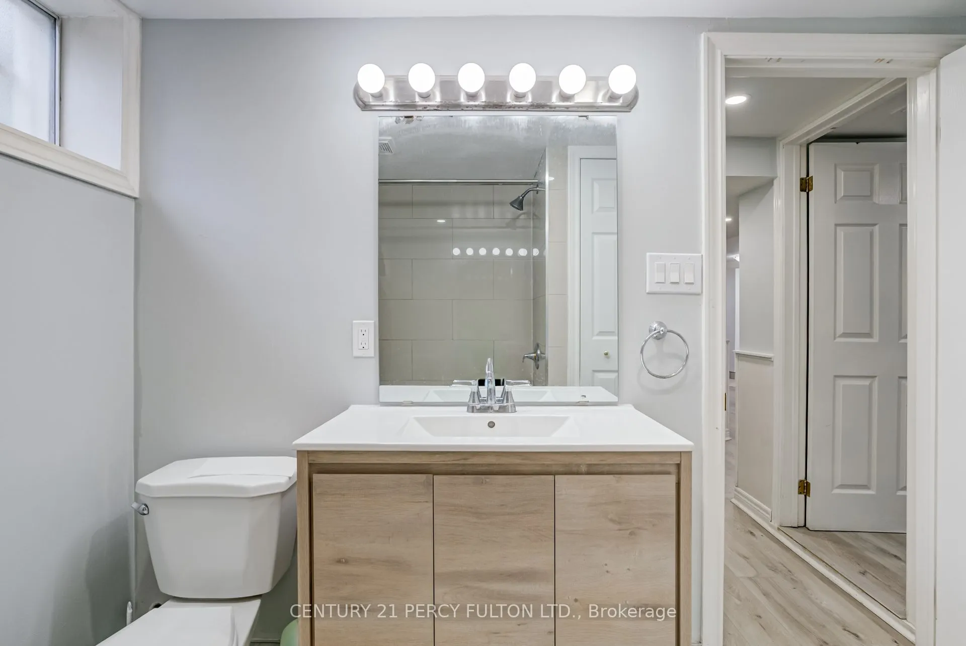 62 Dale Avenue, #lower