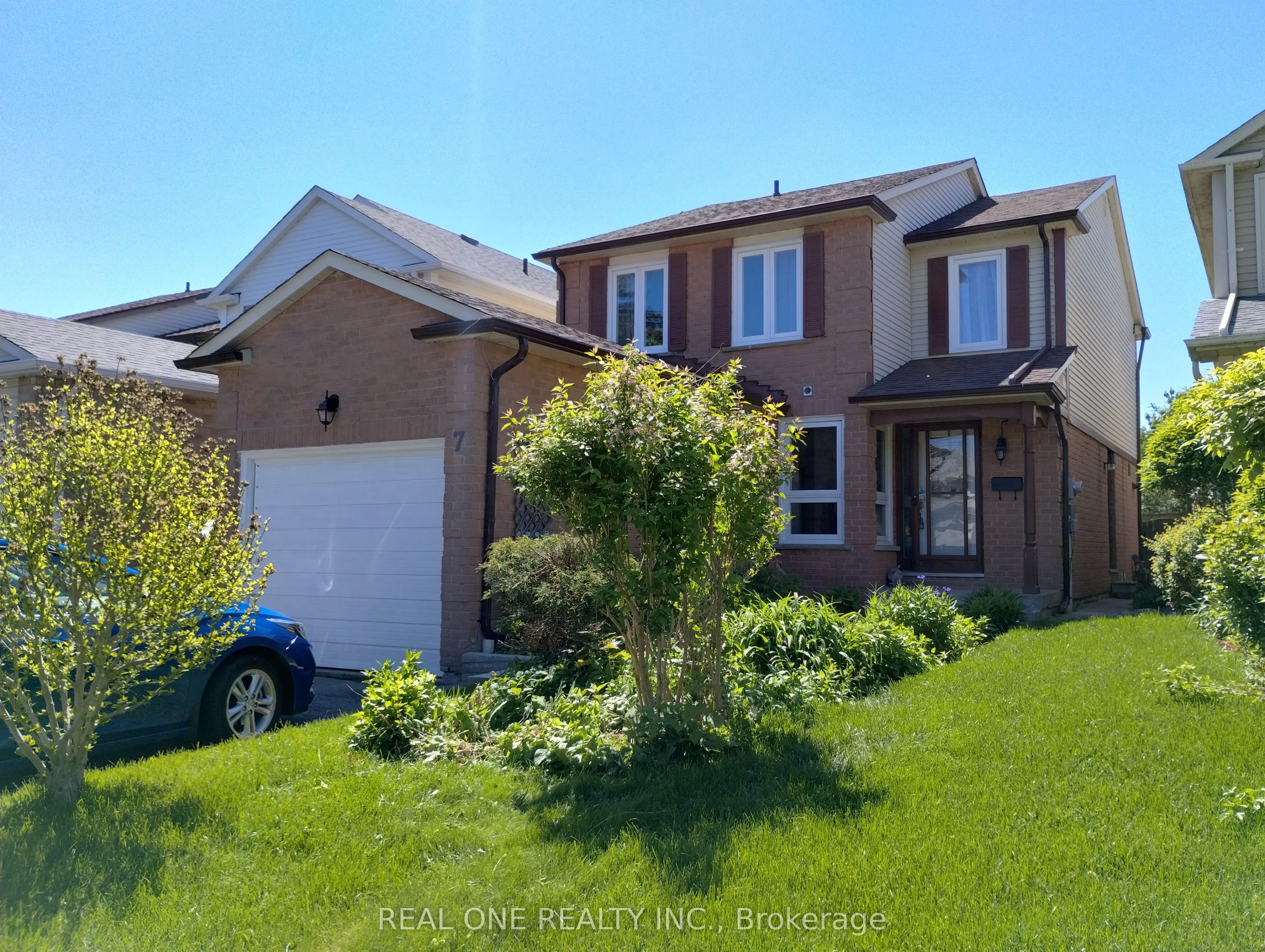 7 McCool Court