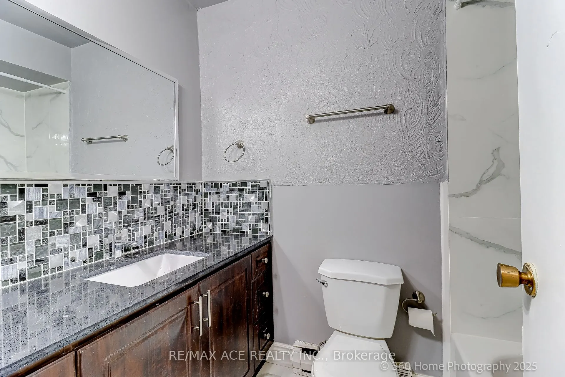 426-428 Dawes Road
