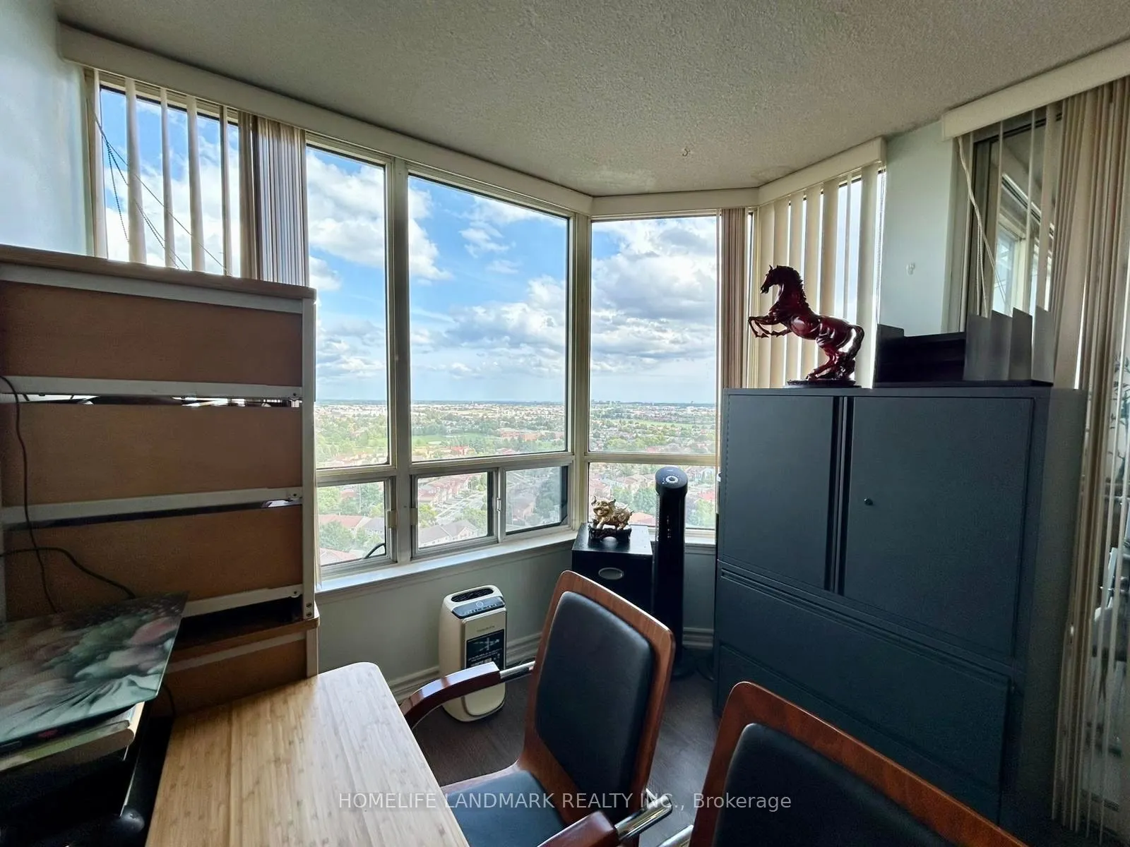 350 Alton Towers Circle, #1906