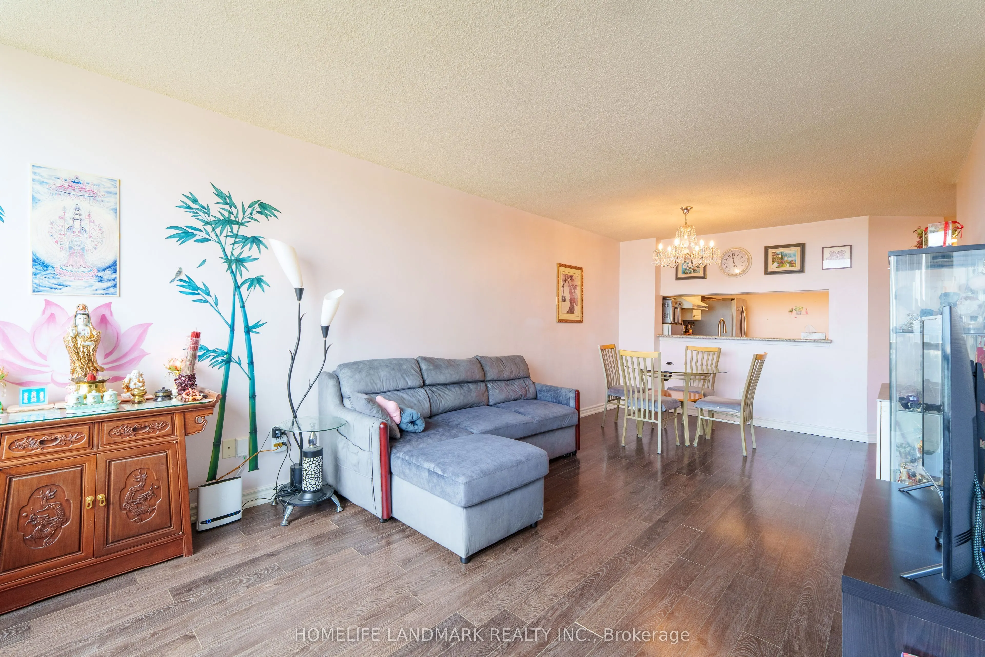 350 Alton Towers Circle, #1906
