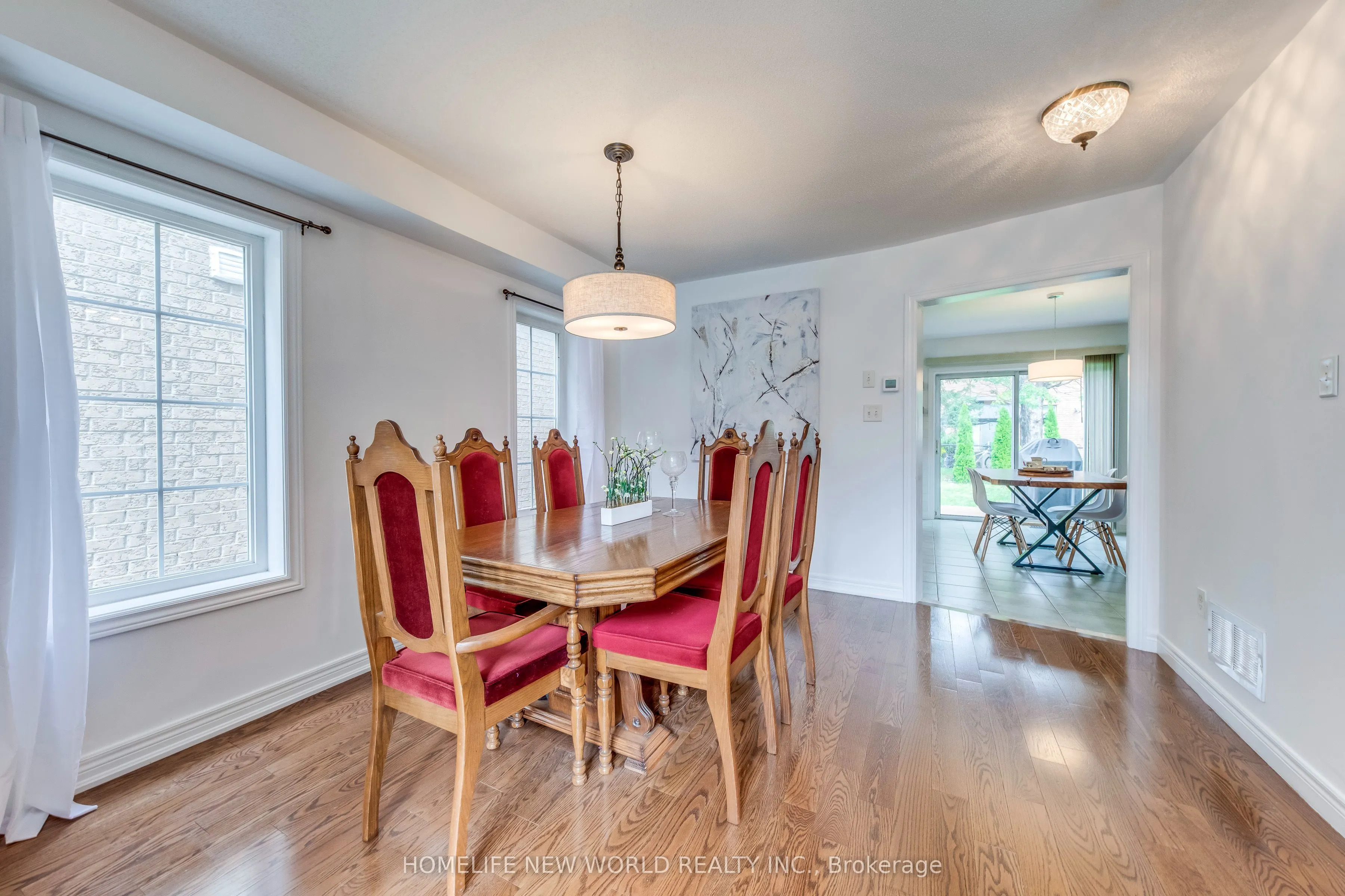 97 Mcsweeney Crescent
