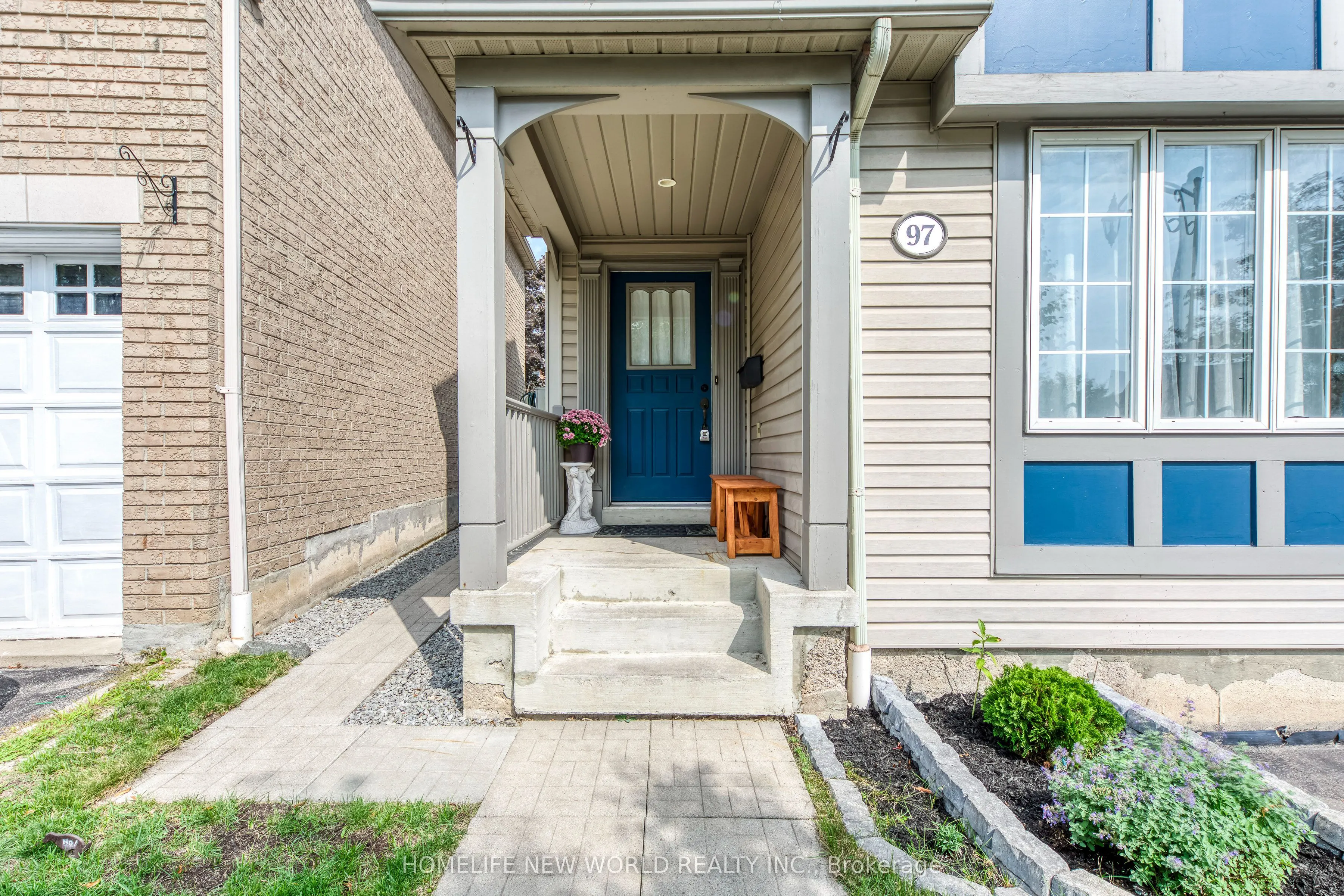 97 Mcsweeney Crescent