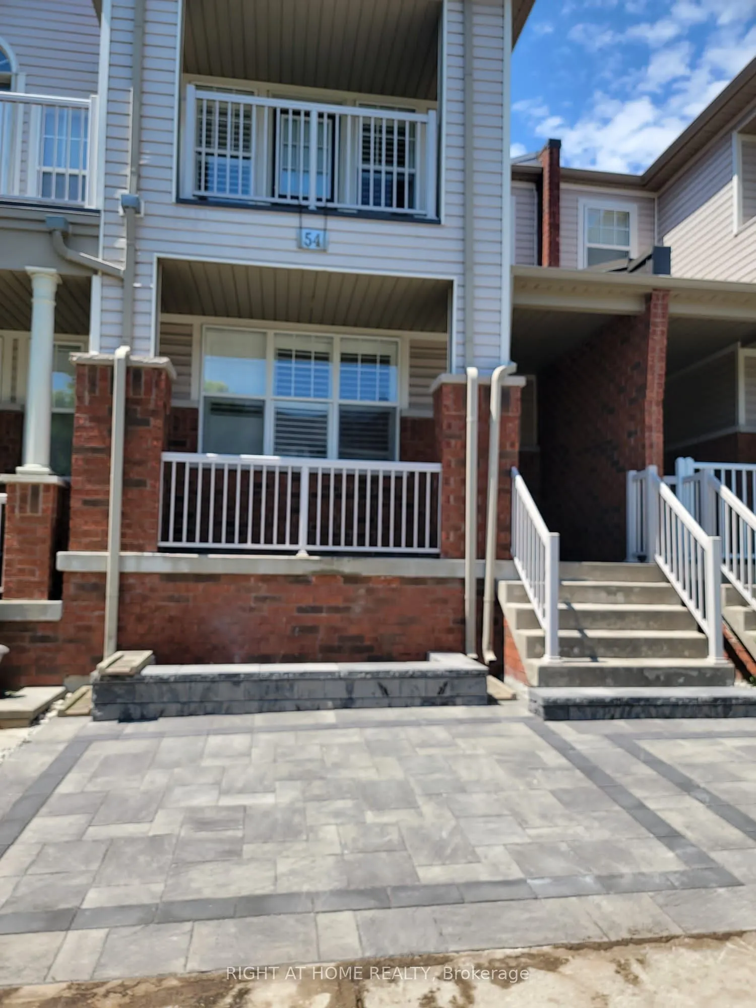 54 Port Union Road