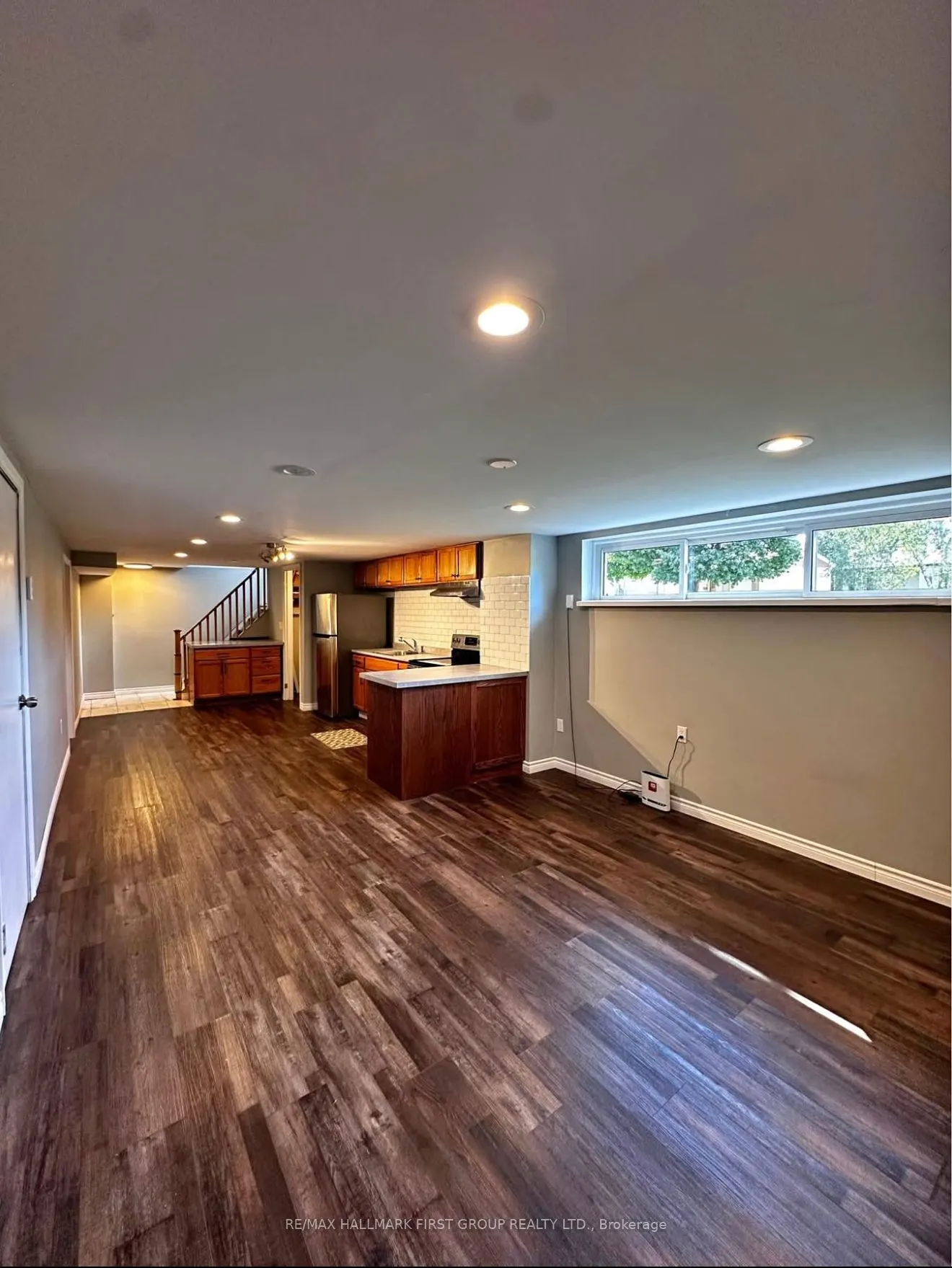 927 Greenwood Crescent